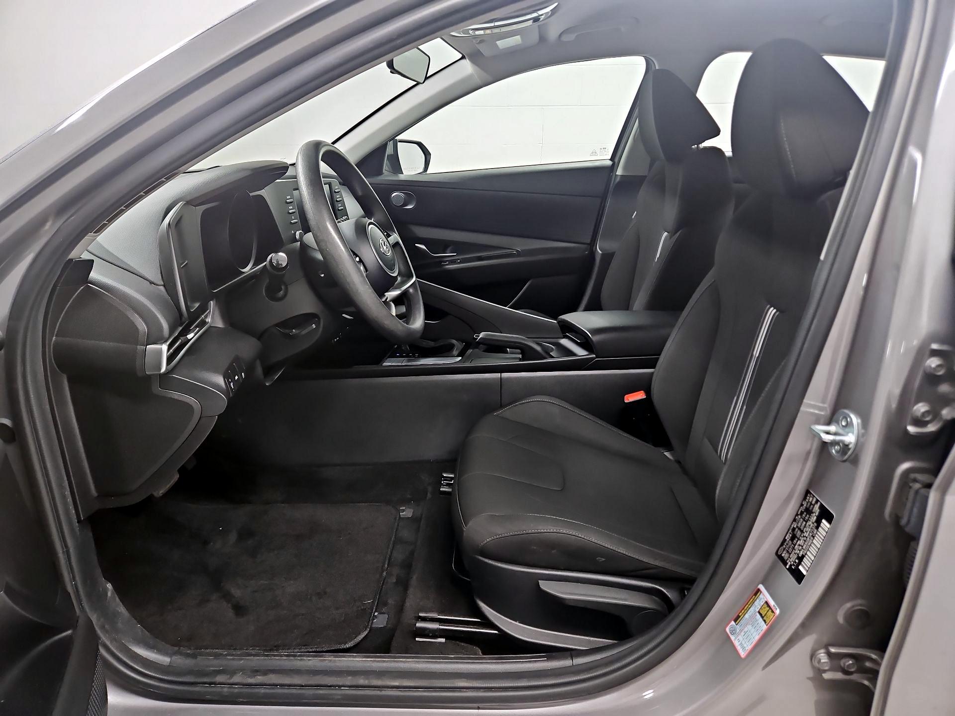 Thumbnail: 2023 Hyundai Elantra - 11