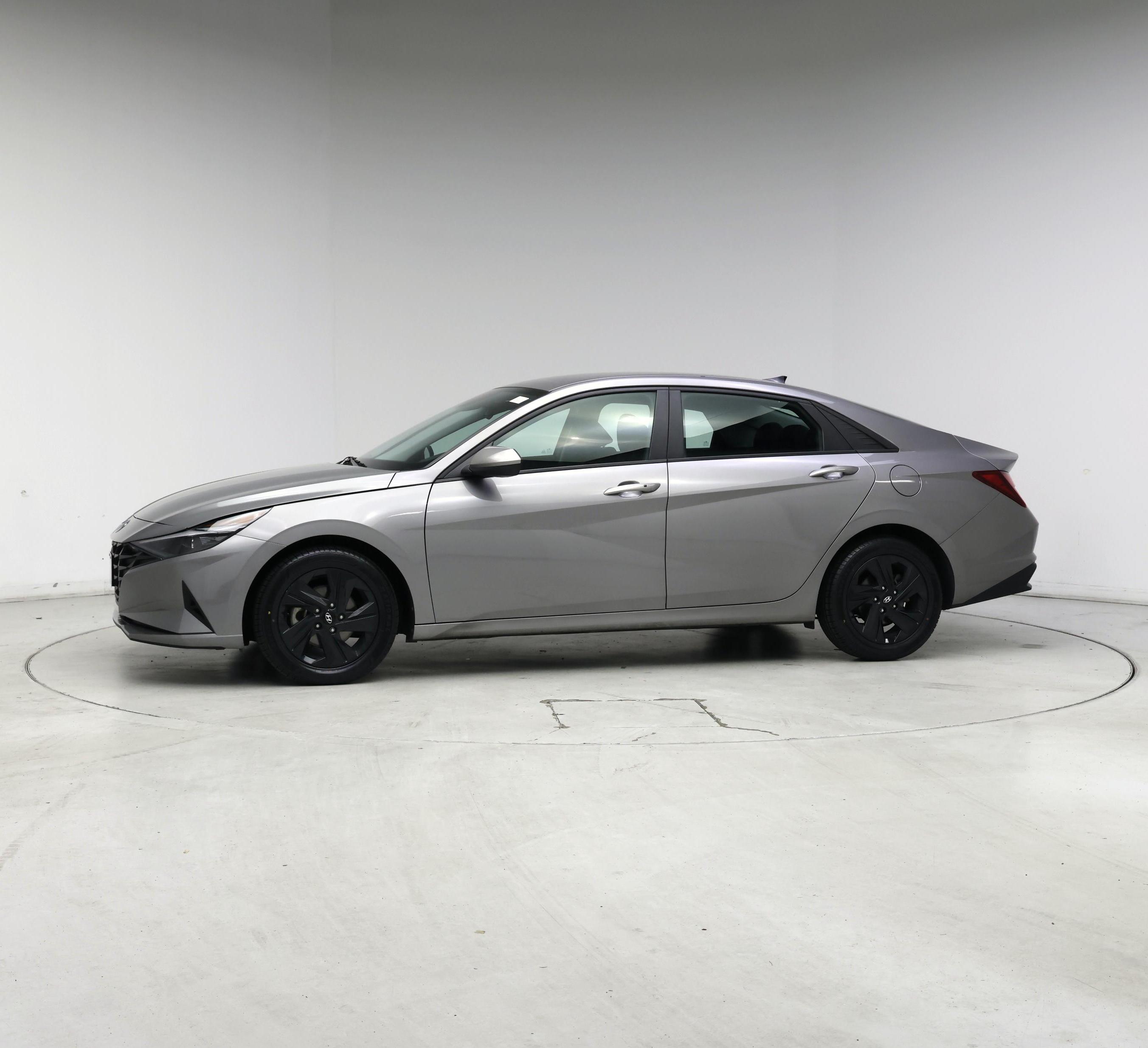 Thumbnail: 2023 Hyundai Elantra - 3