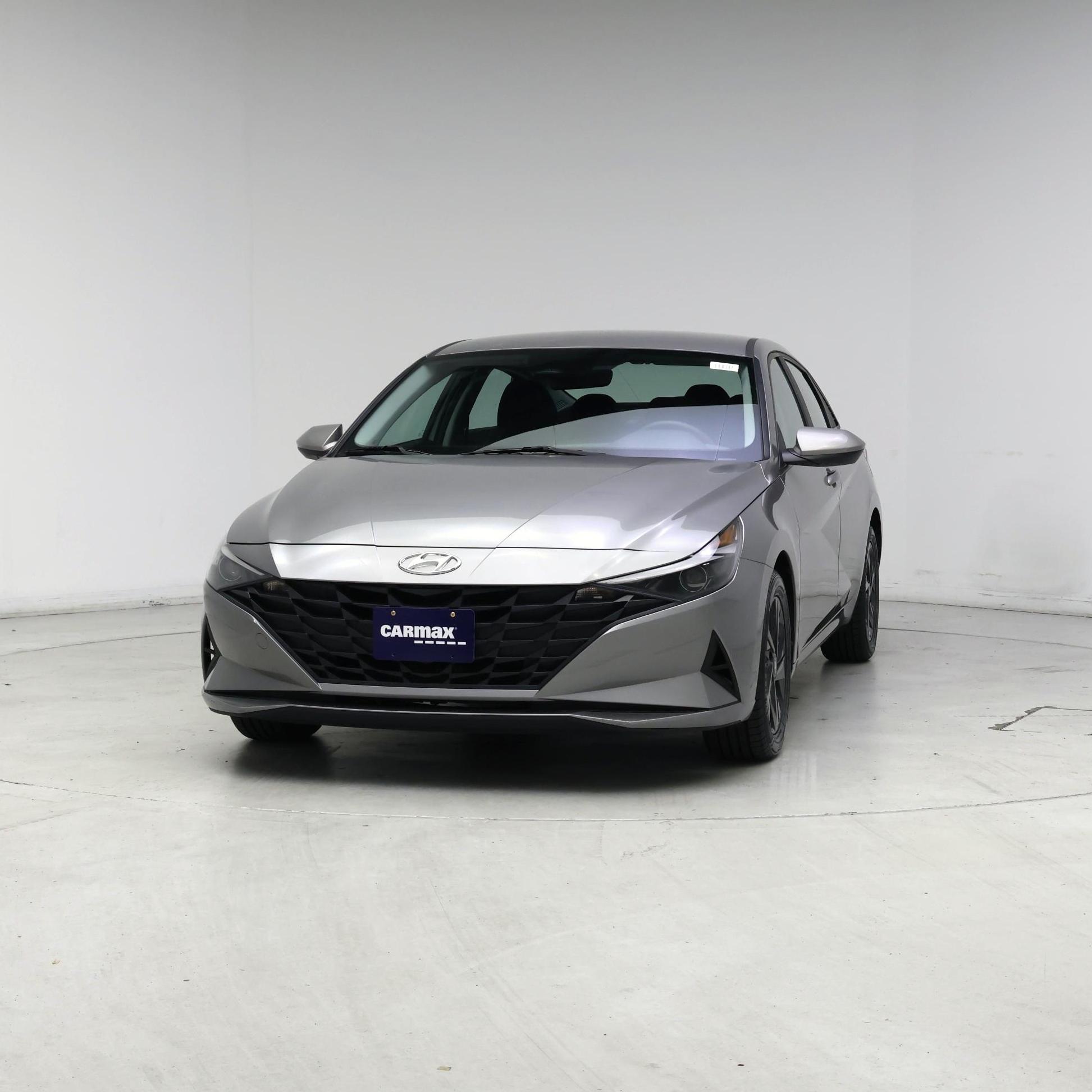 Thumbnail: 2023 Hyundai Elantra - 4