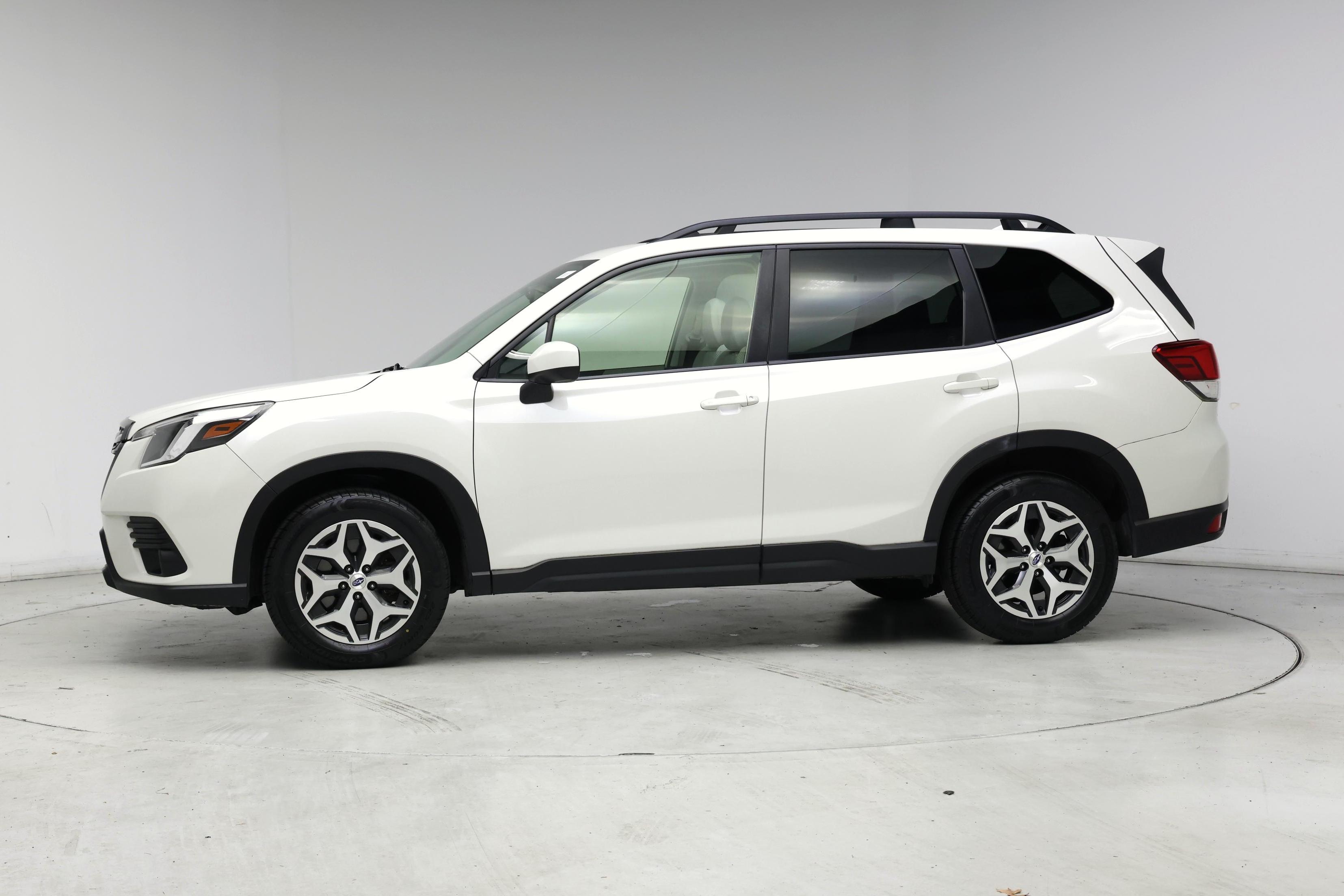 Thumbnail: 2022 Subaru Forester - 3
