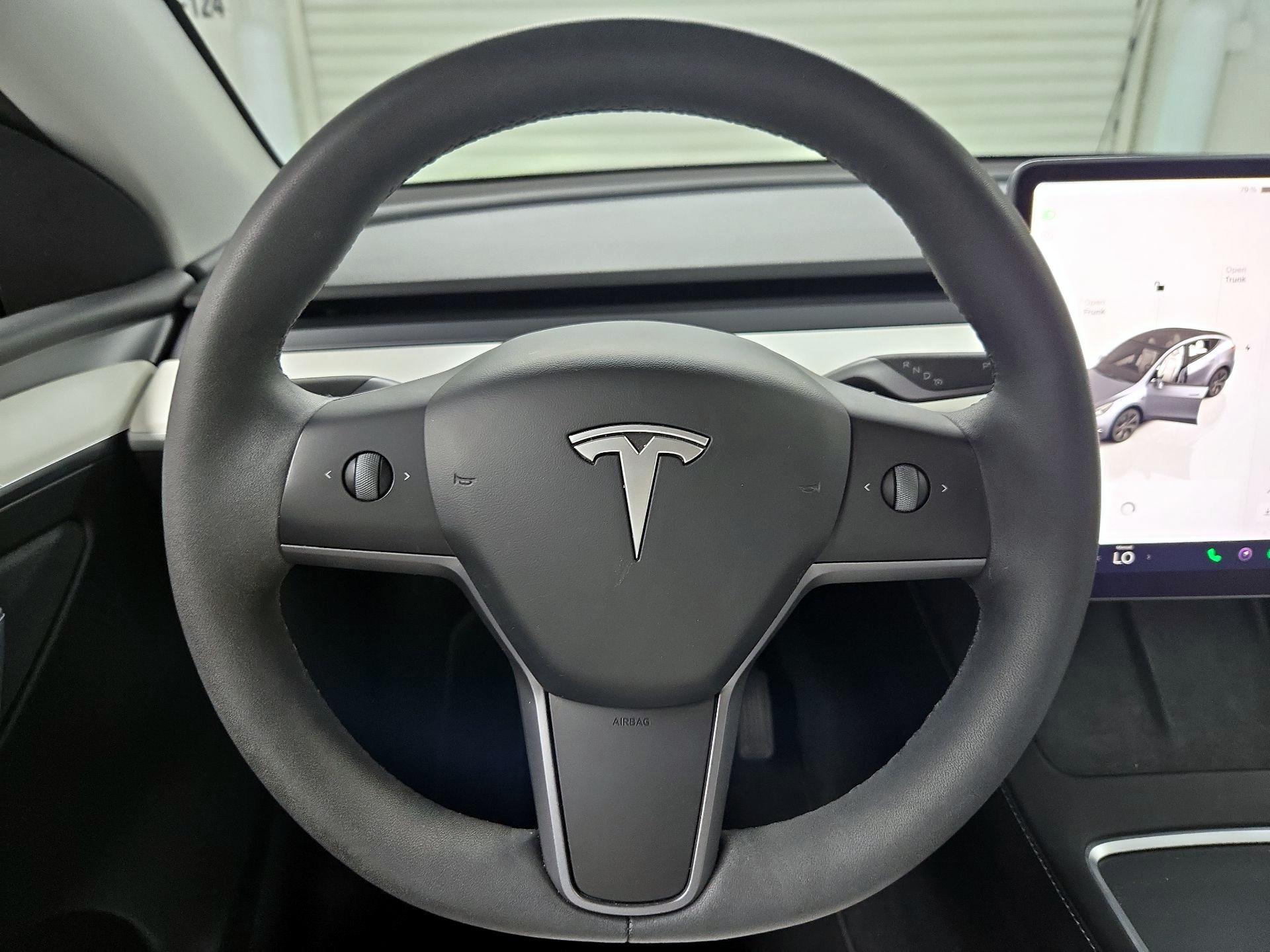 Thumbnail: 2025 Tesla Model Y - 10