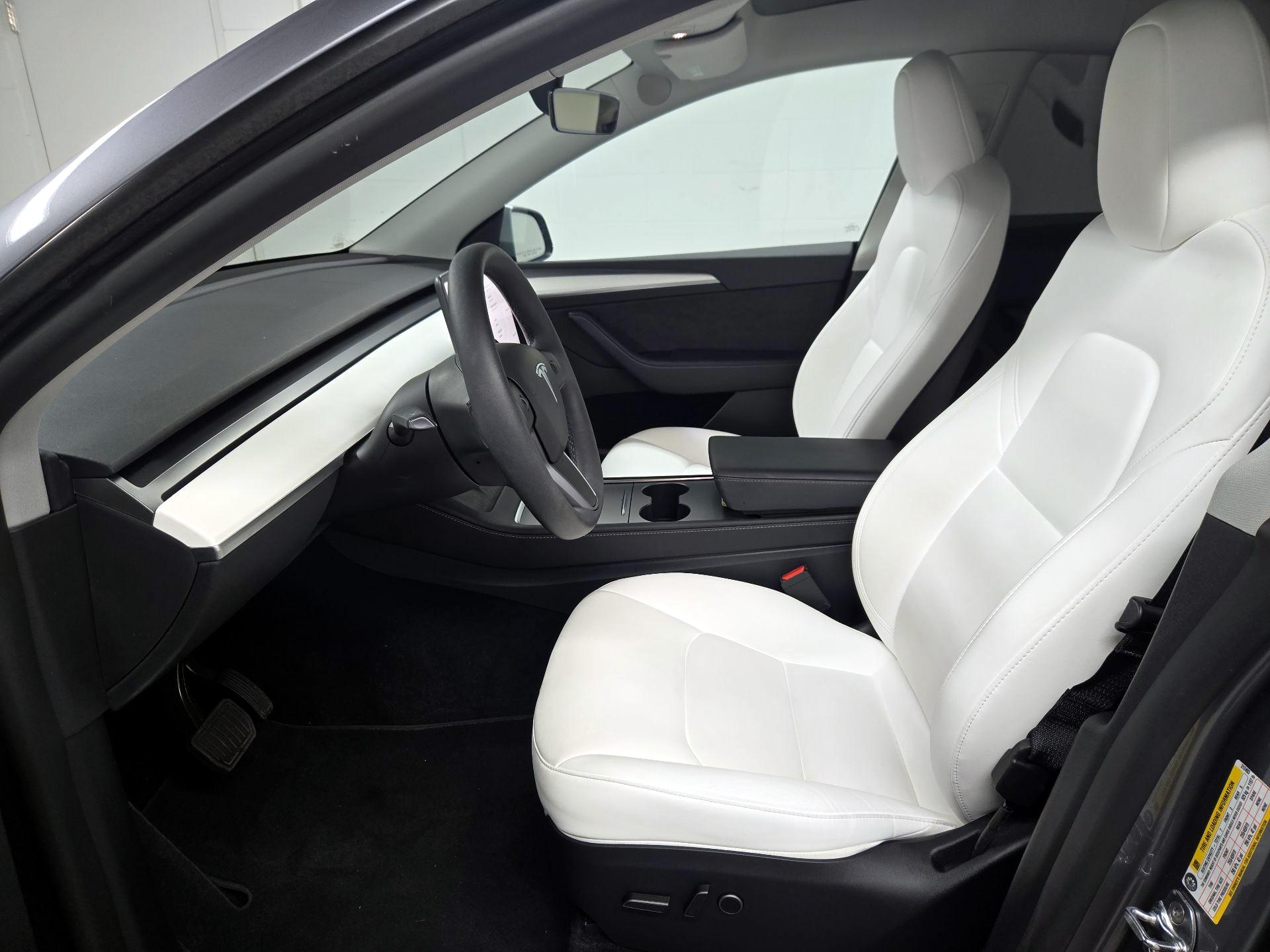 Thumbnail: 2025 Tesla Model Y - 11