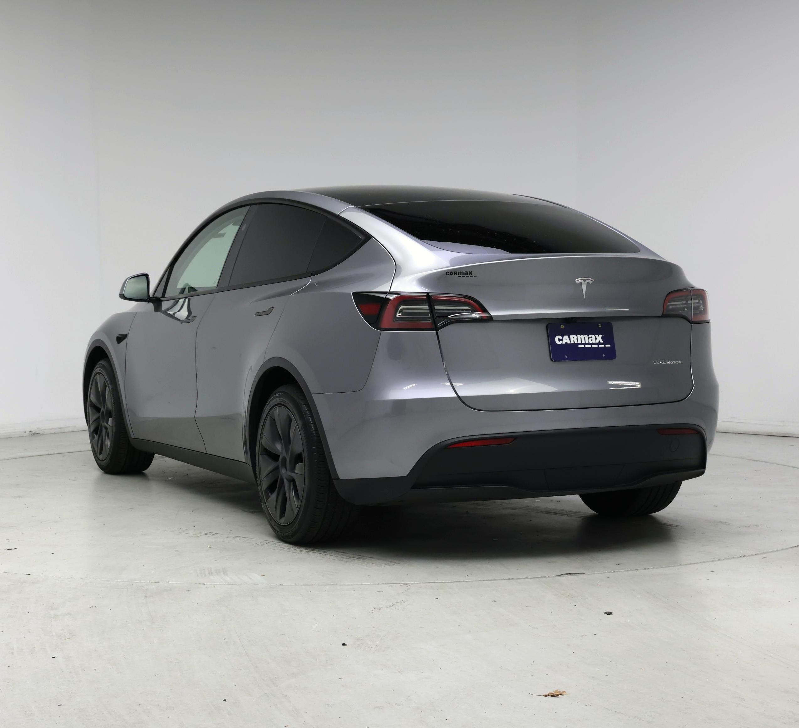 Thumbnail: 2025 Tesla Model Y - 2