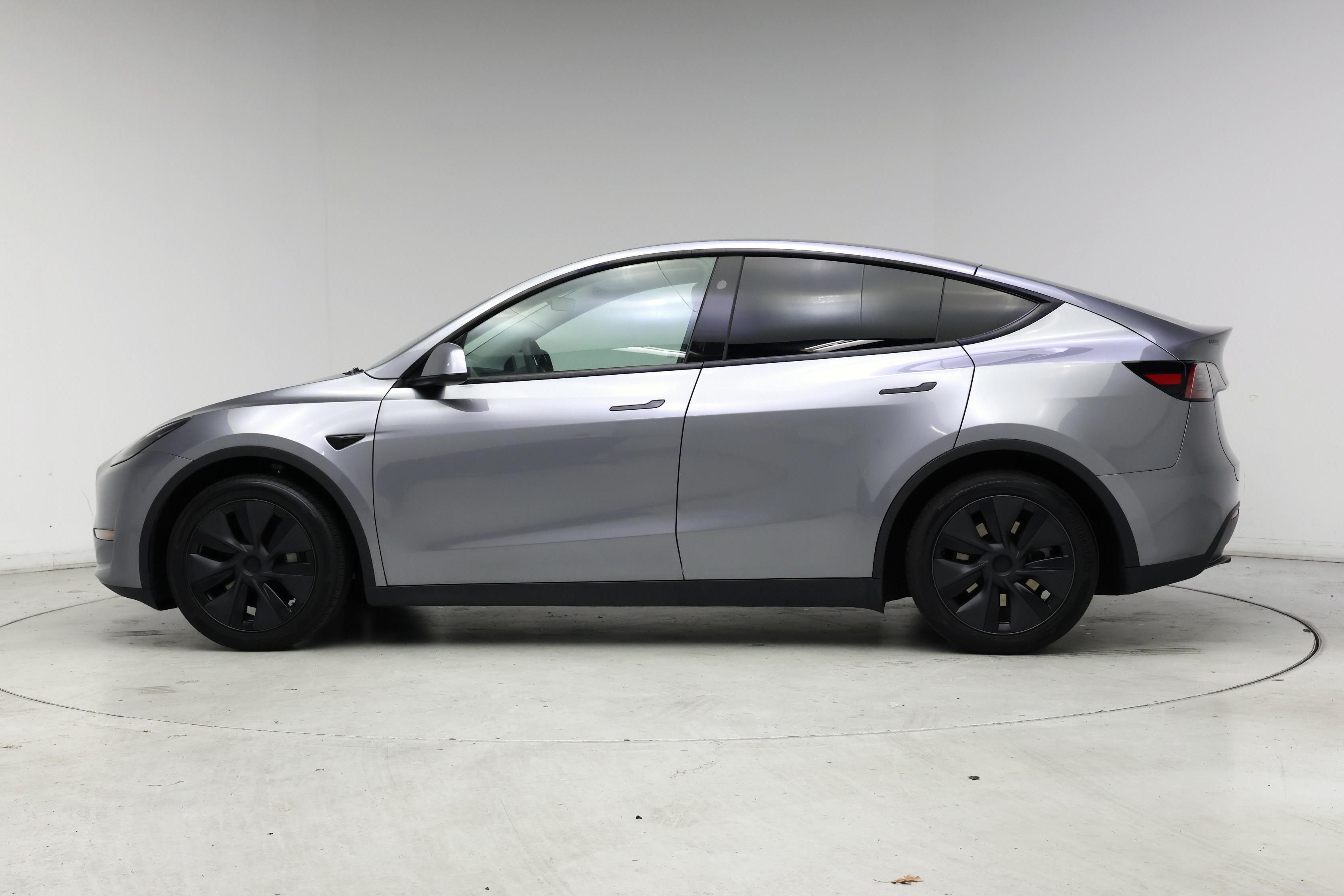 Thumbnail: 2025 Tesla Model Y - 3