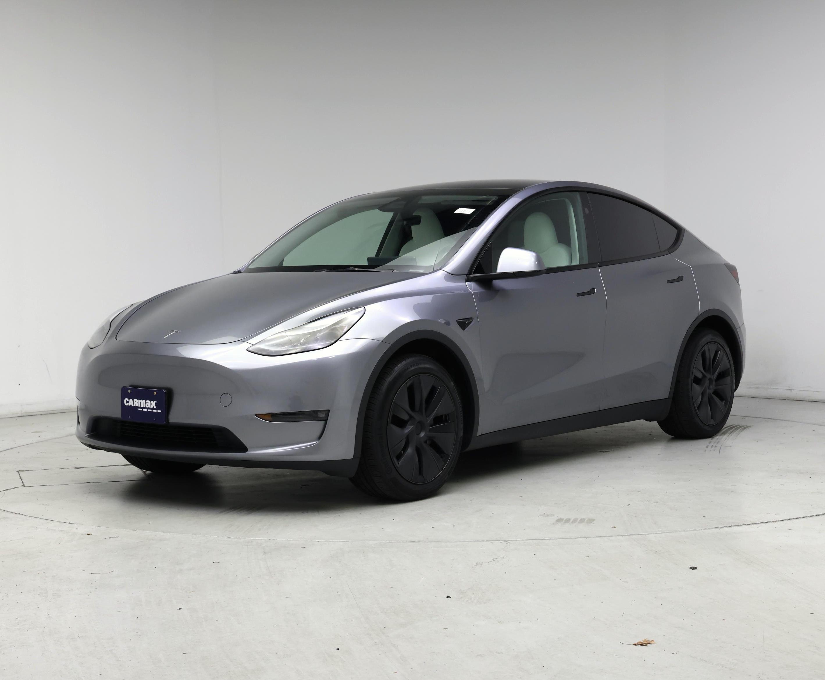 Thumbnail: 2025 Tesla Model Y - 4