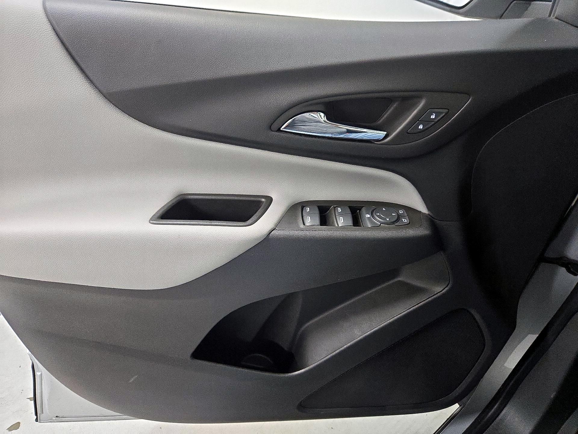Thumbnail: 2022 Chevrolet Equinox - 12