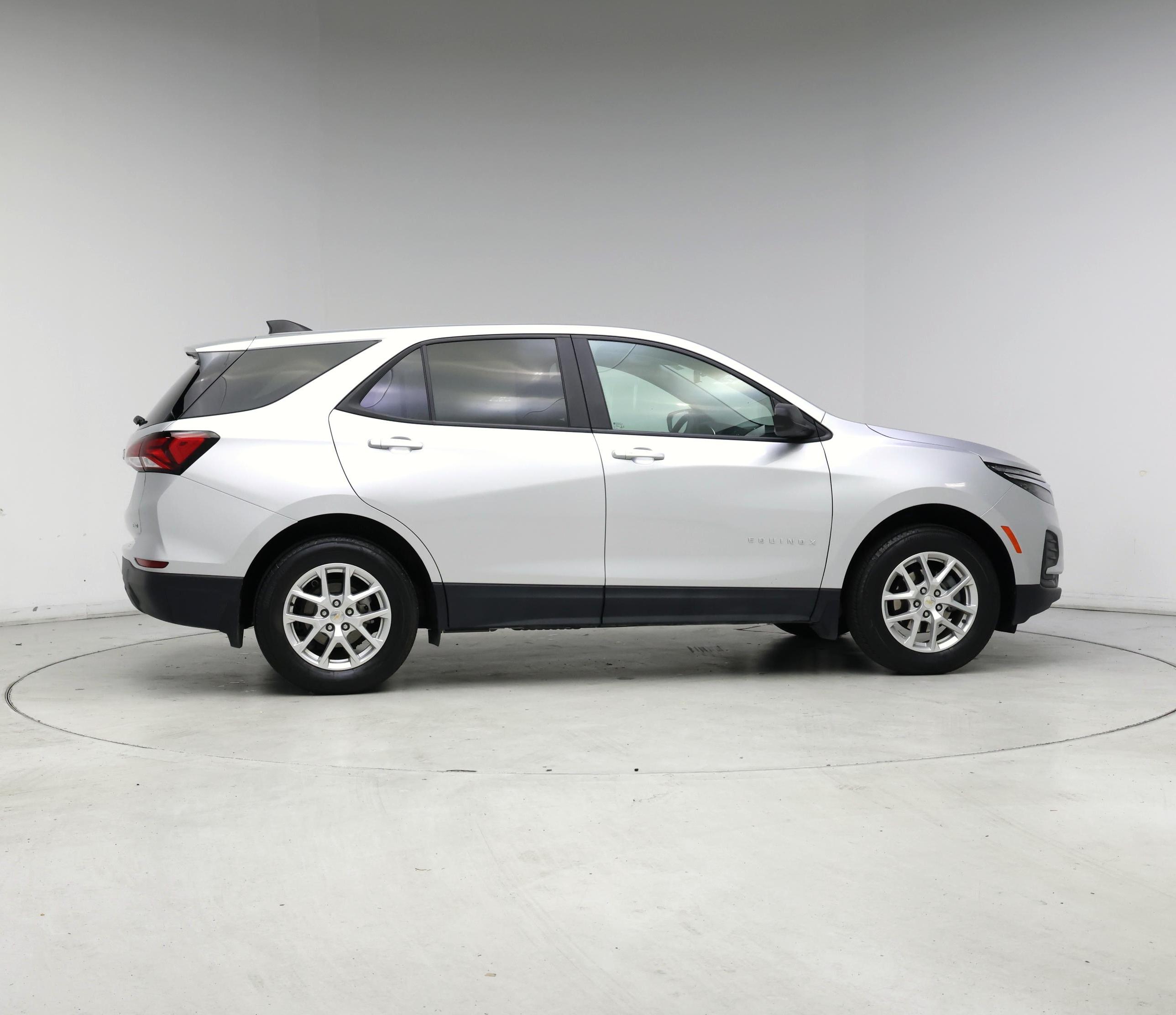 Thumbnail: 2022 Chevrolet Equinox - 7