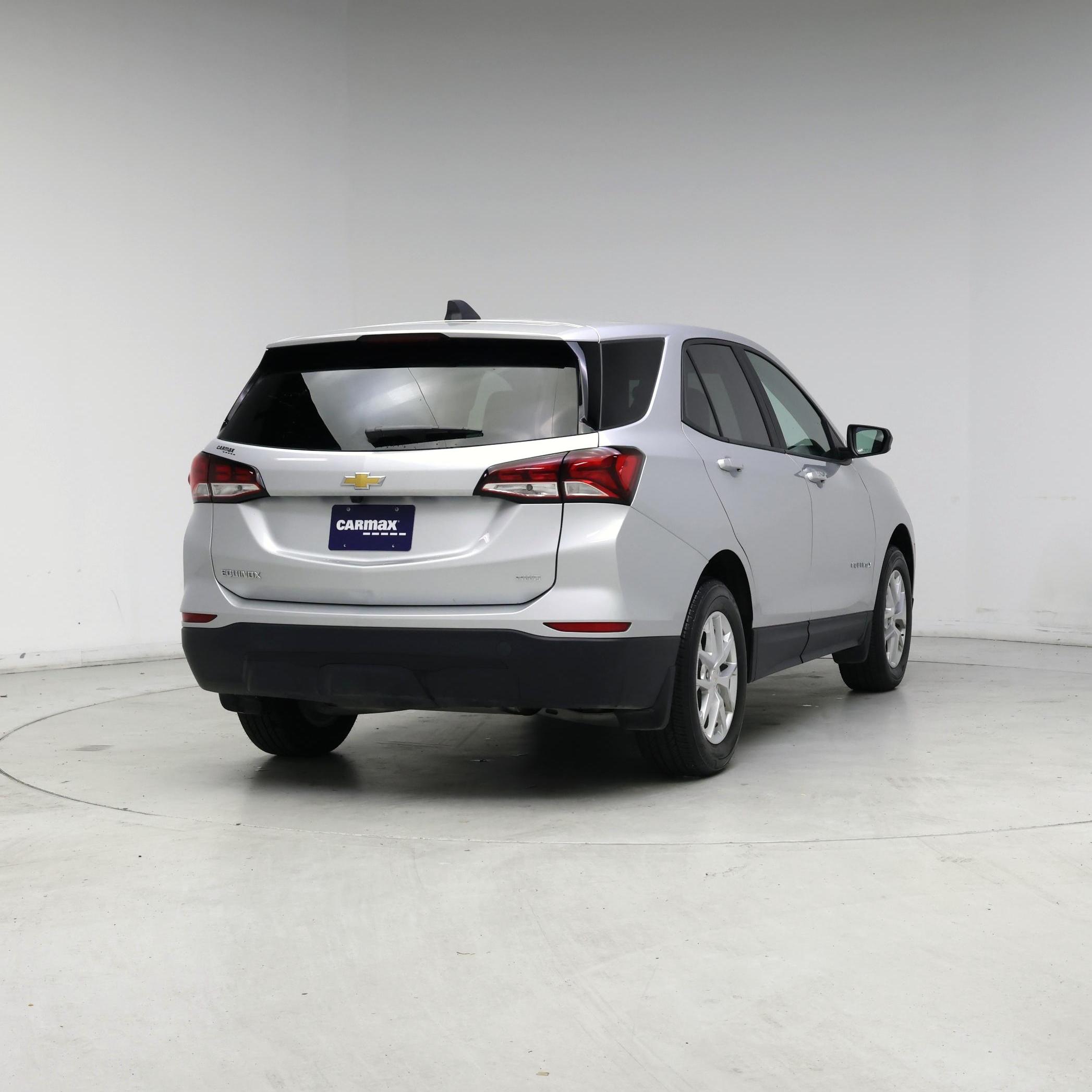 Thumbnail: 2022 Chevrolet Equinox - 8