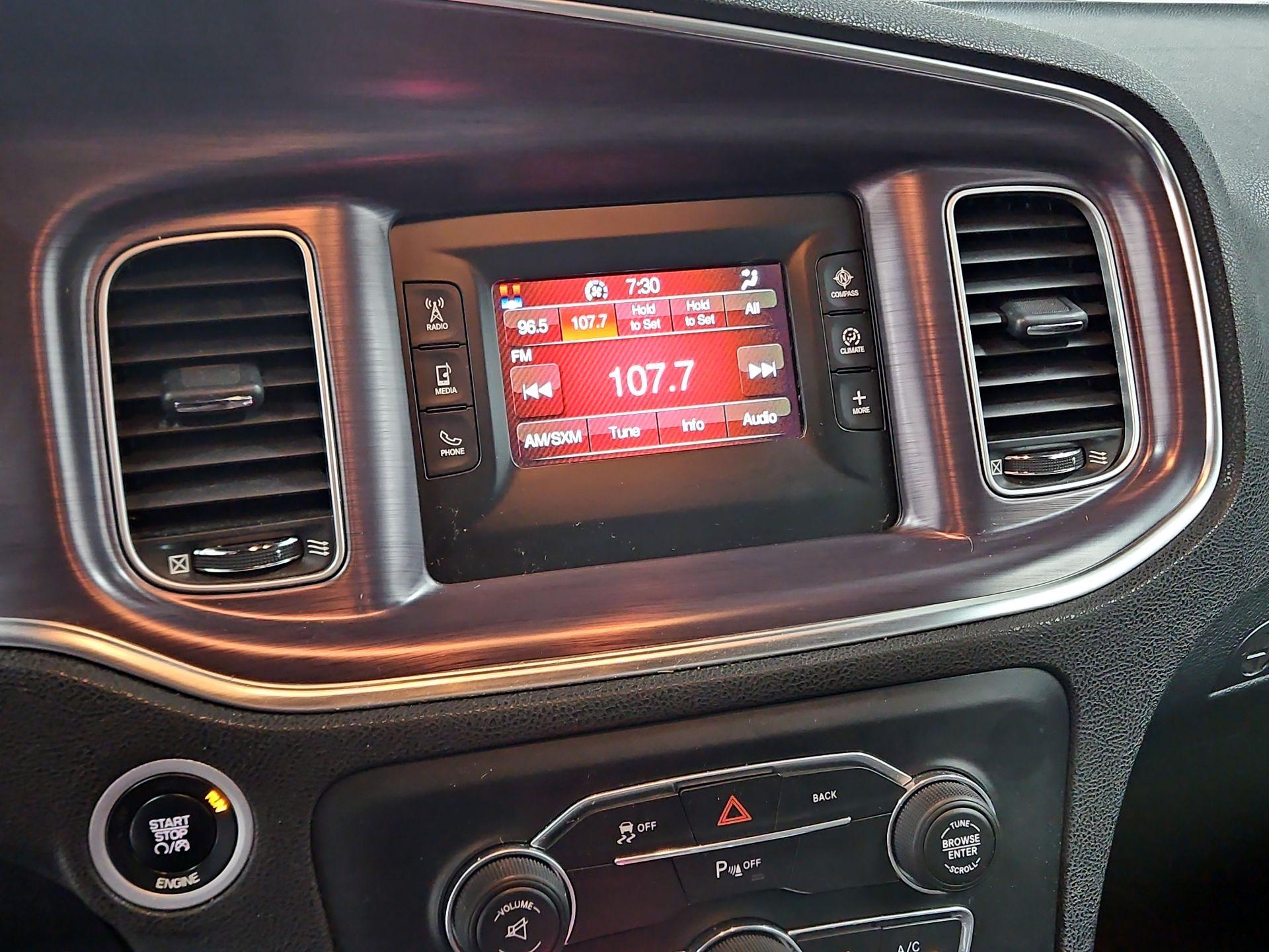 Thumbnail: 2015 Dodge Charger - 14