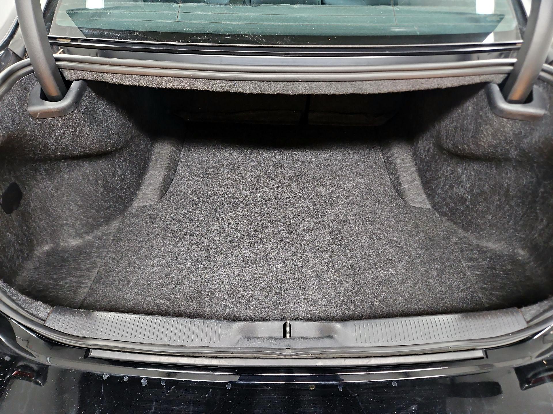 Thumbnail: 2015 Dodge Charger - 19