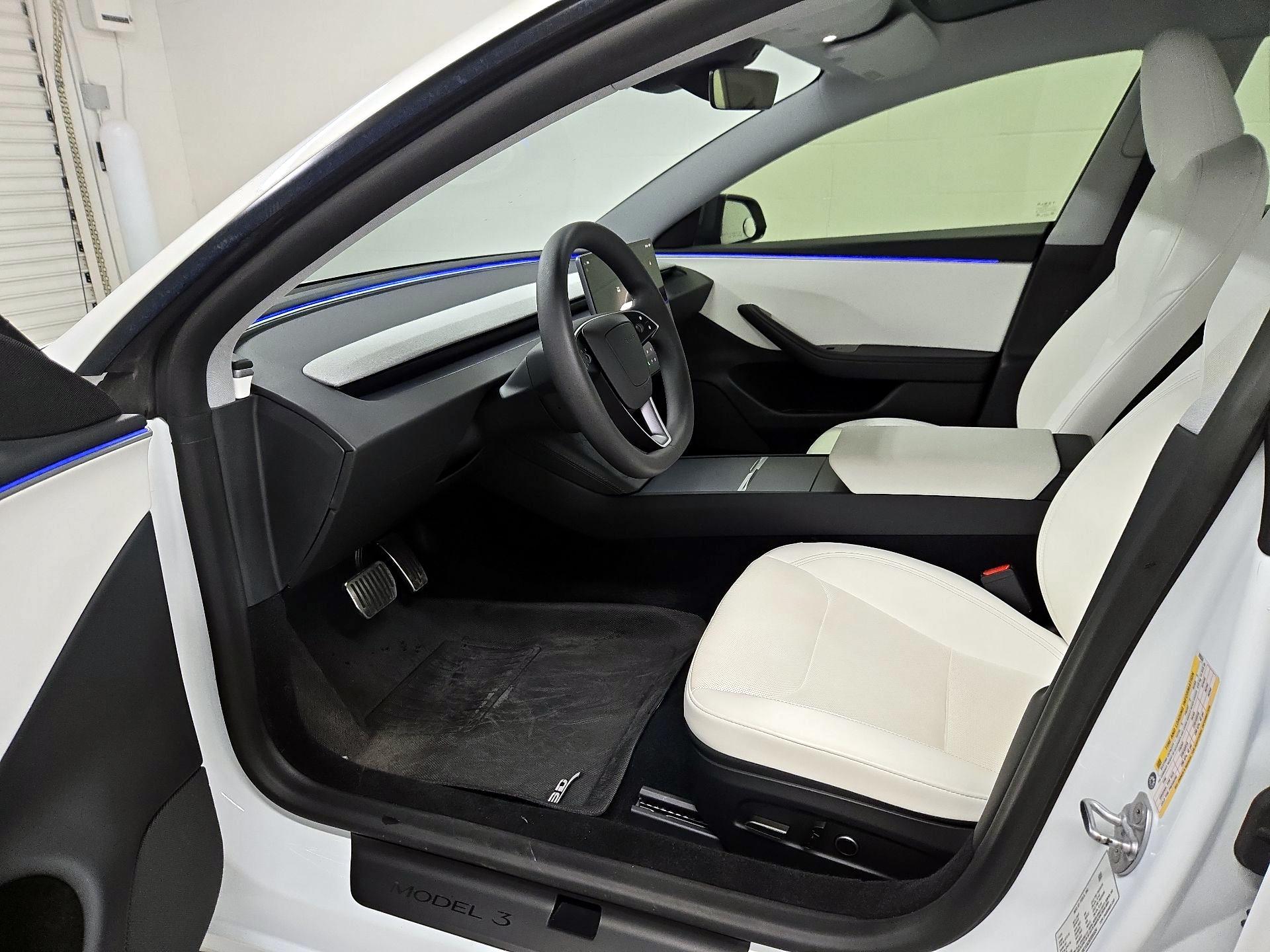 Thumbnail: 2025 Tesla Model 3 - 11