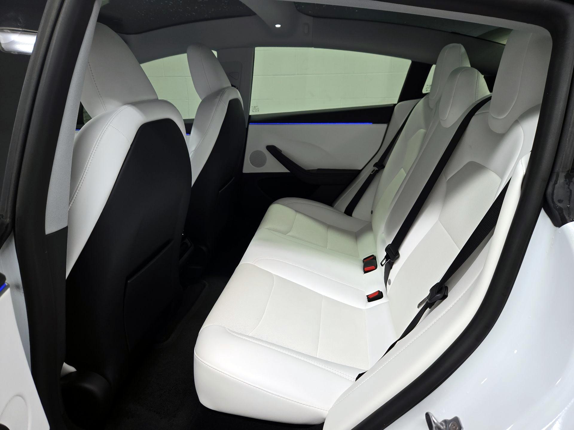 Thumbnail: 2025 Tesla Model 3 - 19