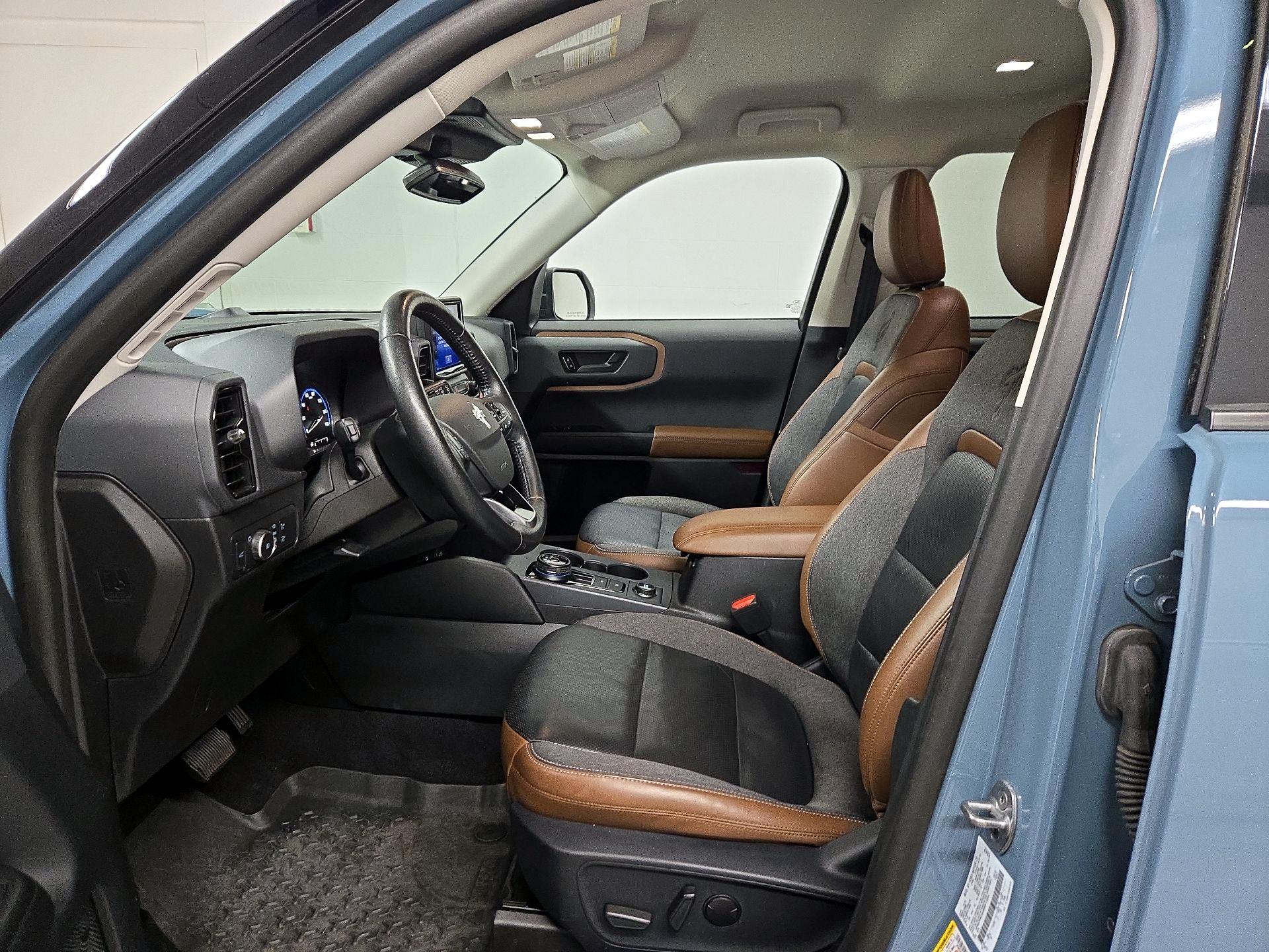 Thumbnail: 2021 Ford Bronco Sport - 11