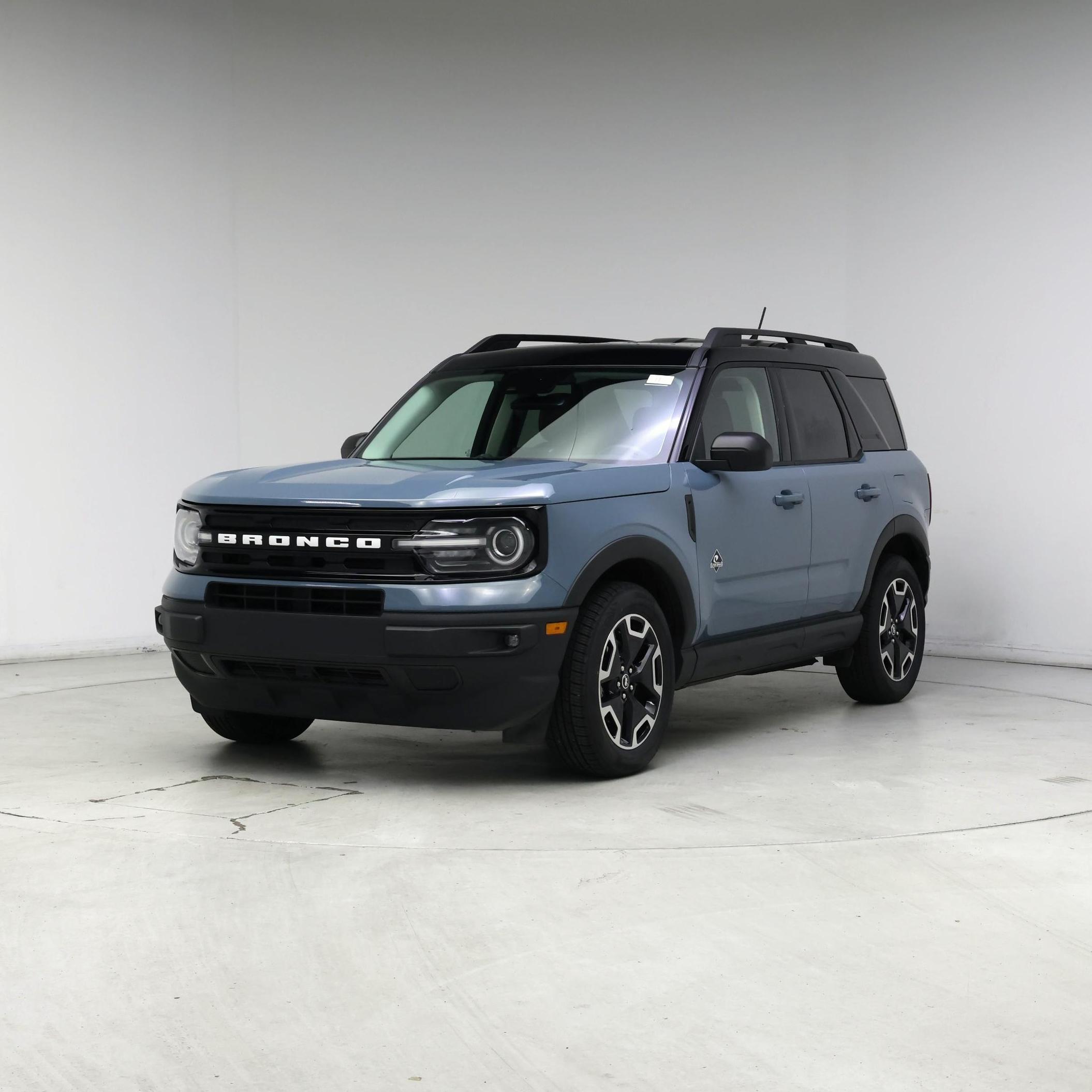 Thumbnail: 2021 Ford Bronco Sport - 4