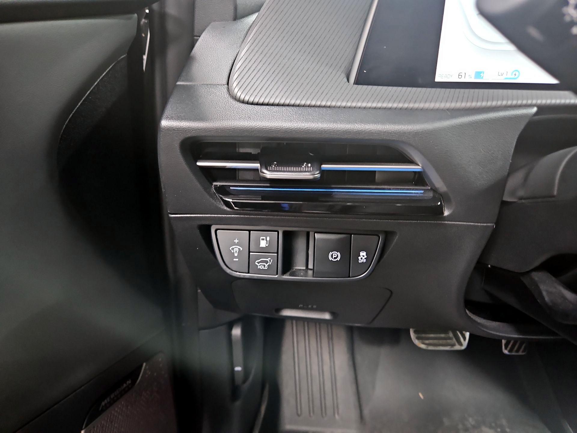 Thumbnail: 2024 Kia EV6 - 13