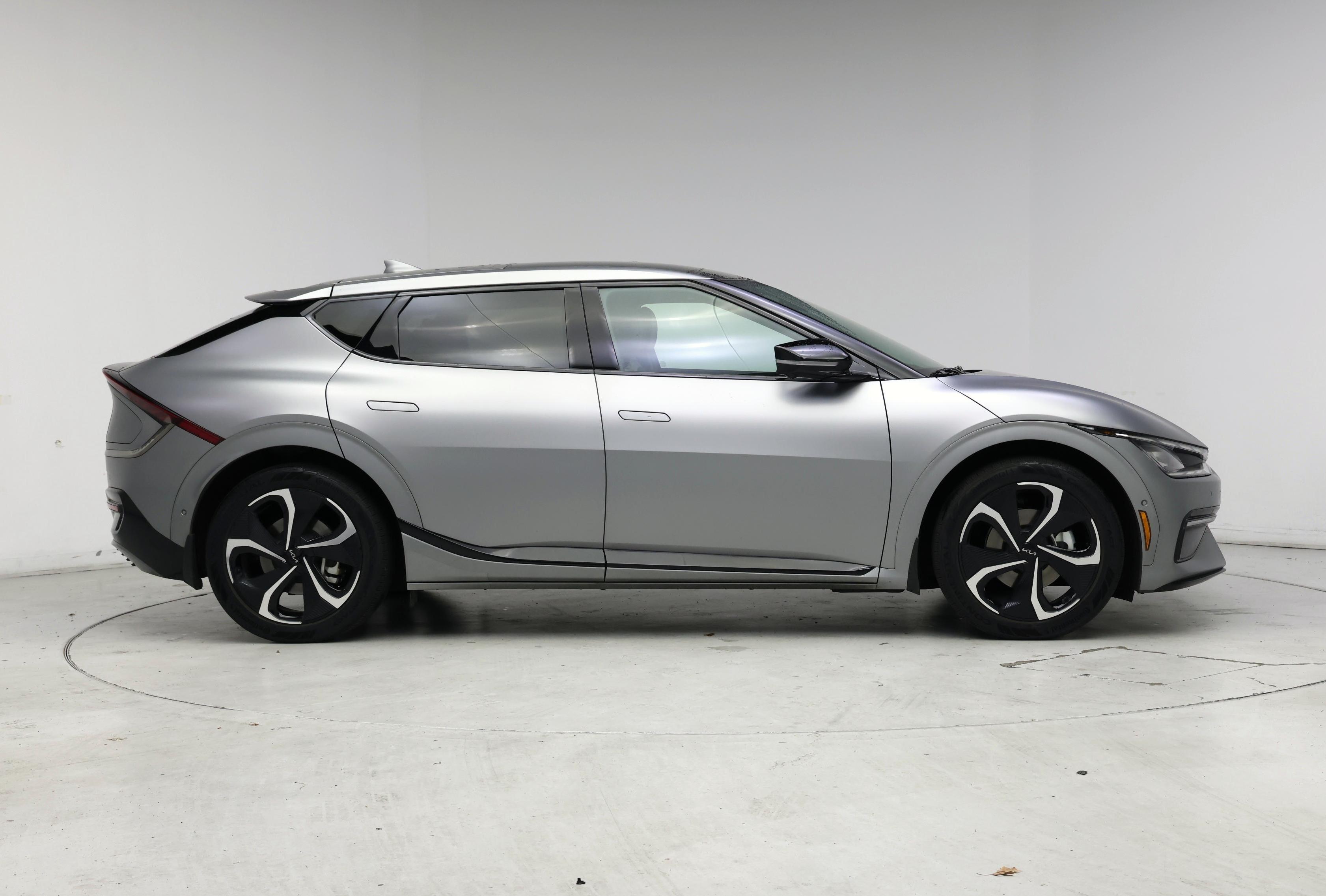 Thumbnail: 2024 Kia EV6 - 7