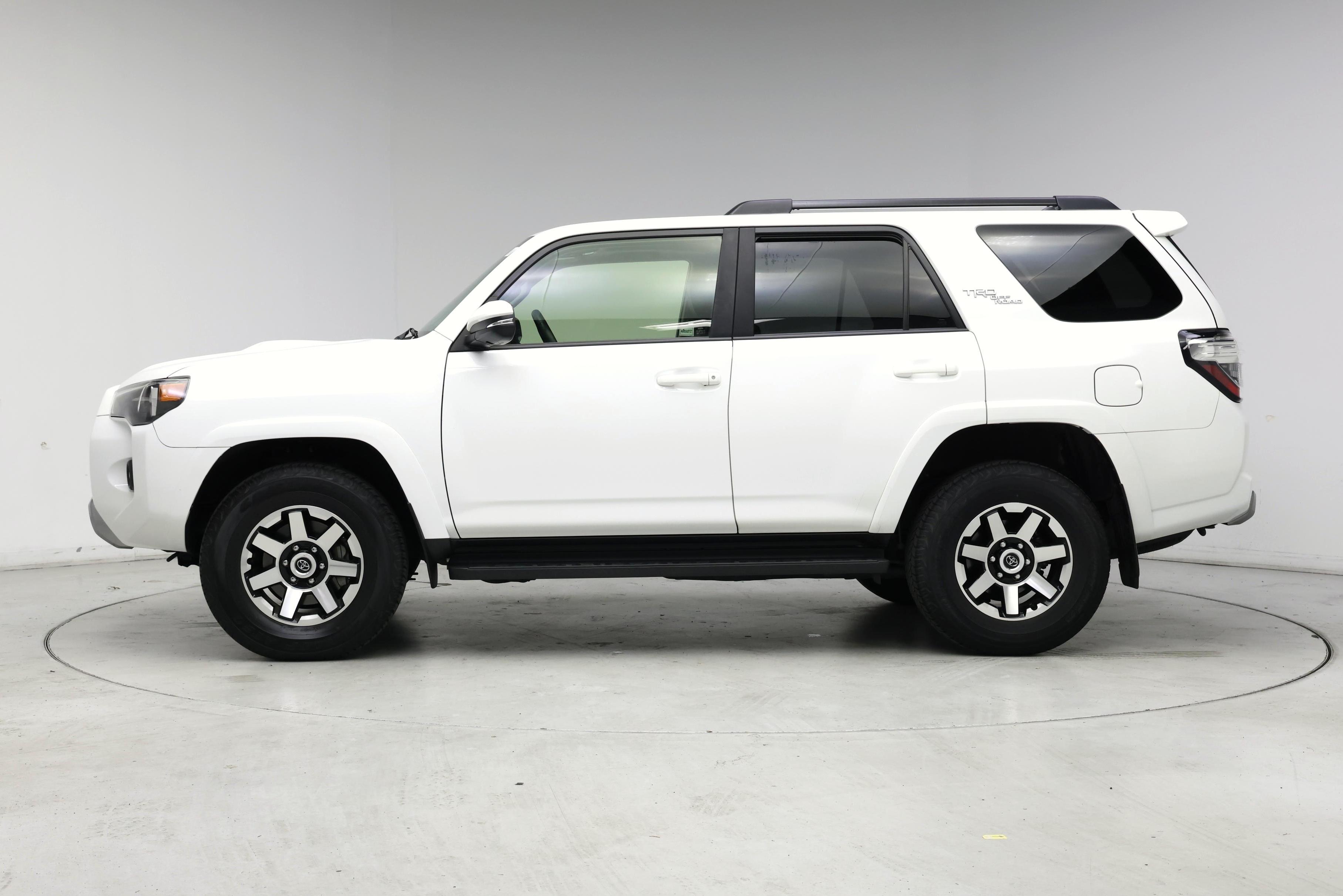 Thumbnail: 2023 Toyota 4Runner - 3