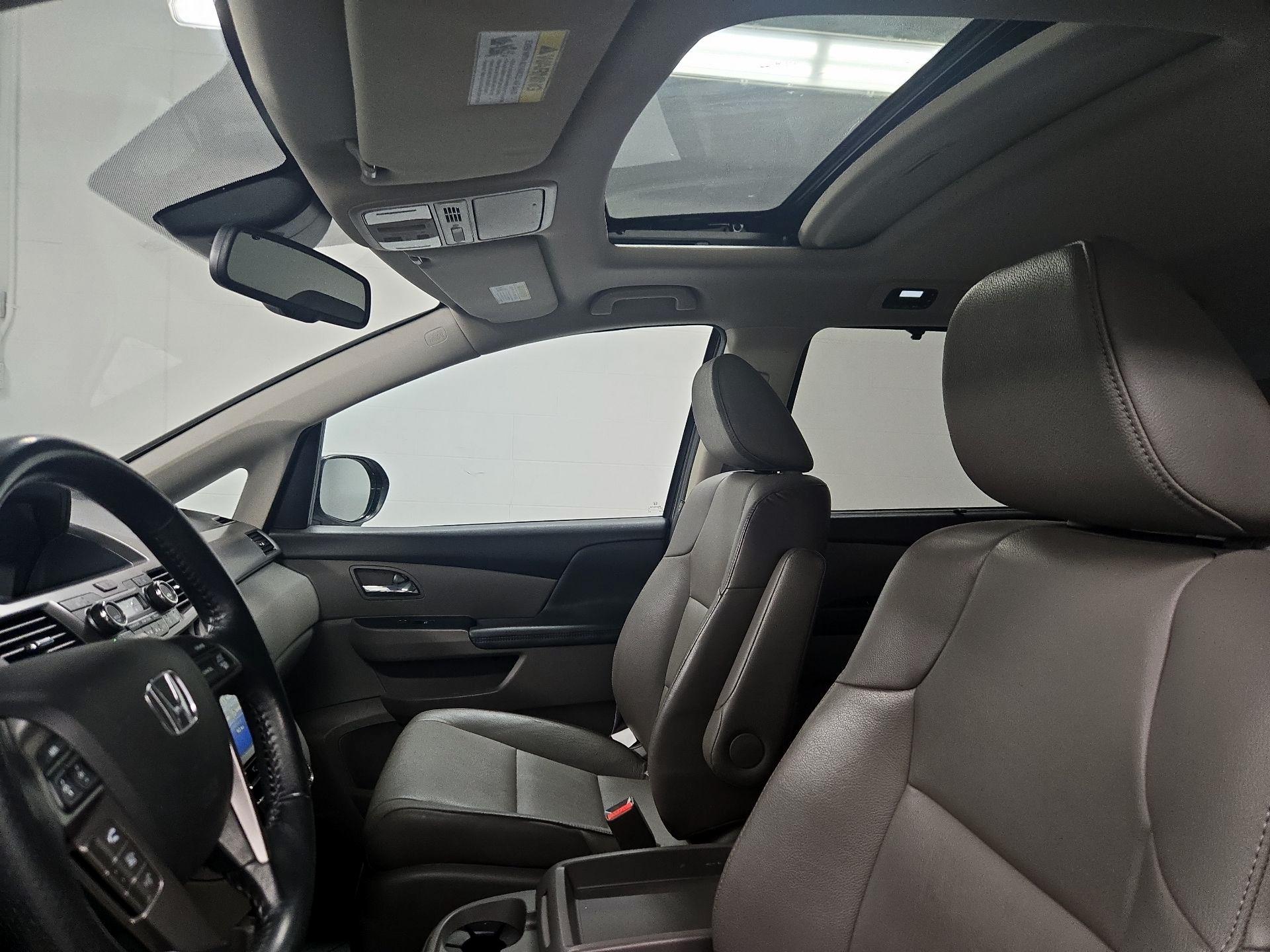 Thumbnail: 2016 Honda Odyssey - 19