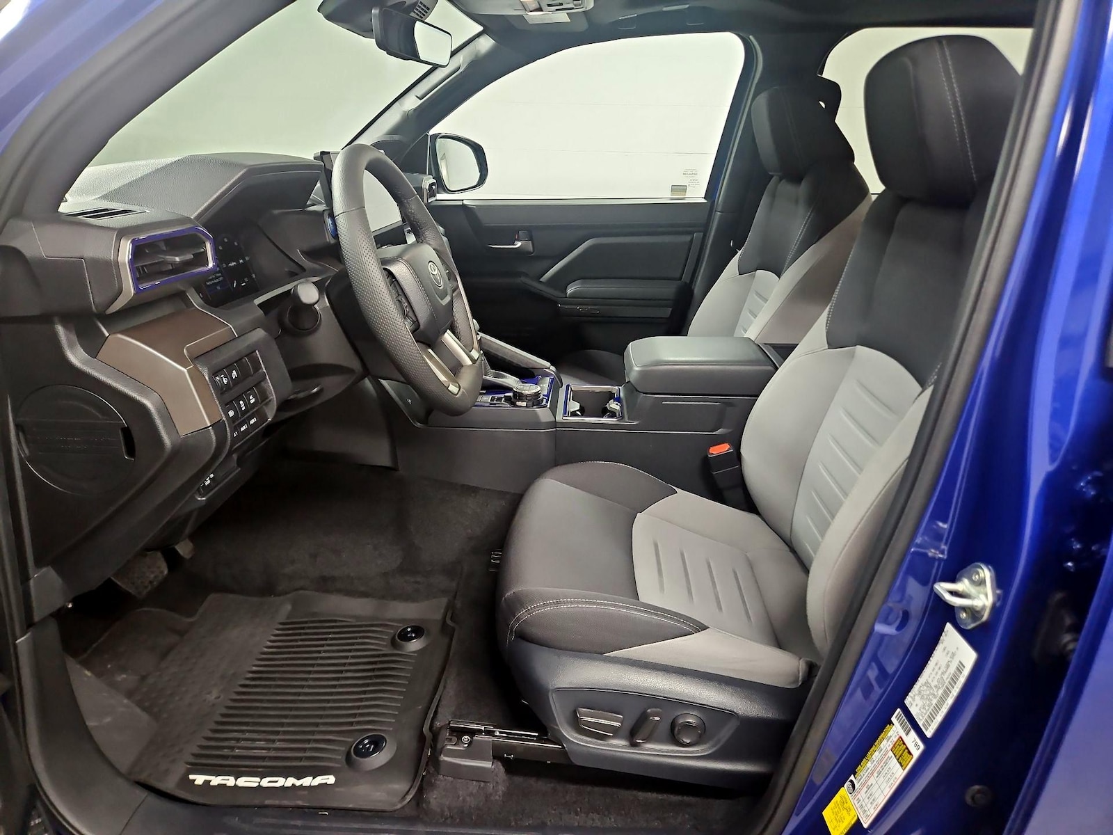 2024 Toyota Tacoma TRD Off Road - Photo 12