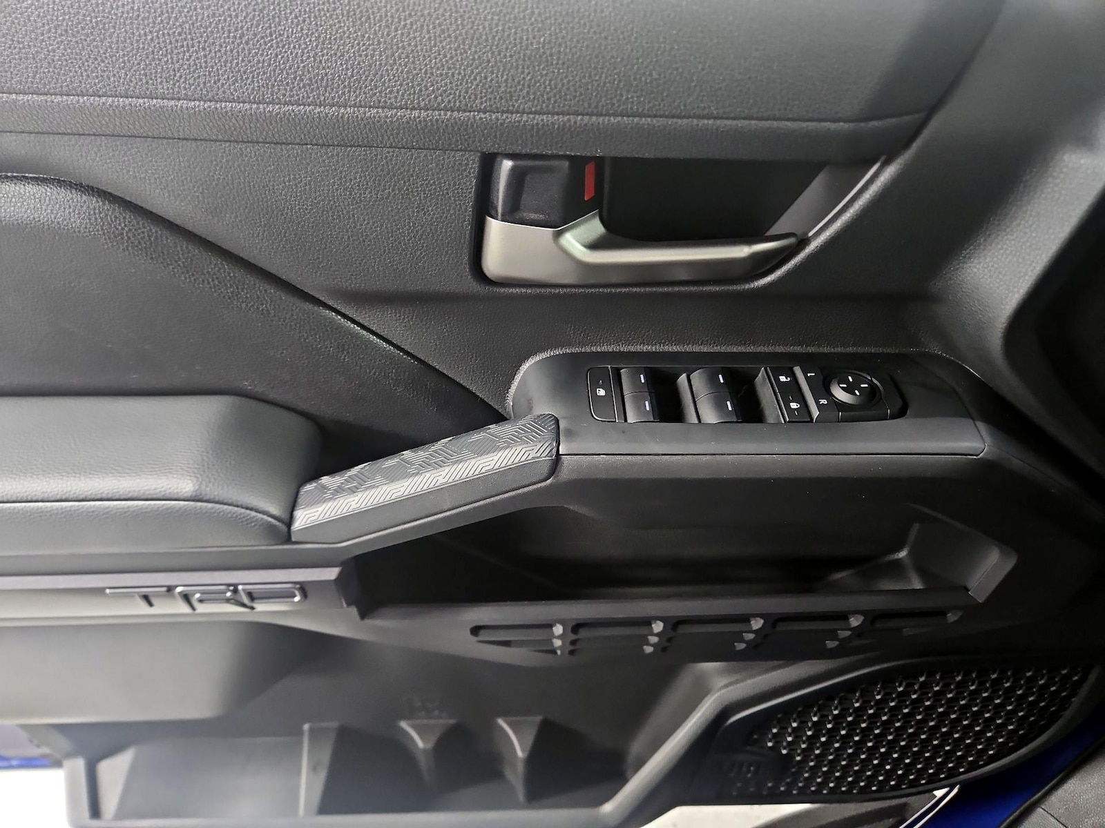 2024 Toyota Tacoma TRD Off Road - Photo 13
