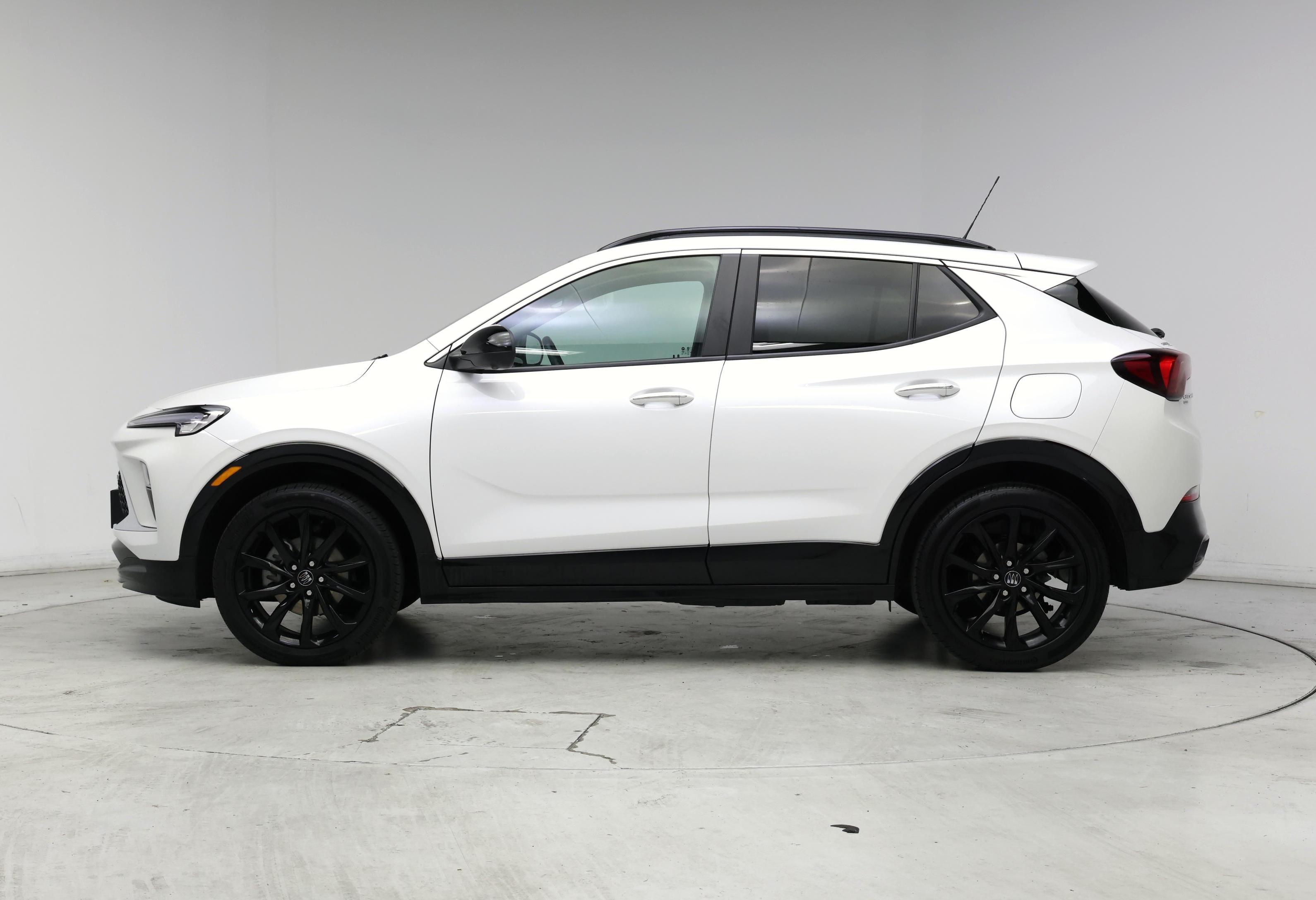 Thumbnail: 2024 Buick Encore GX - 3