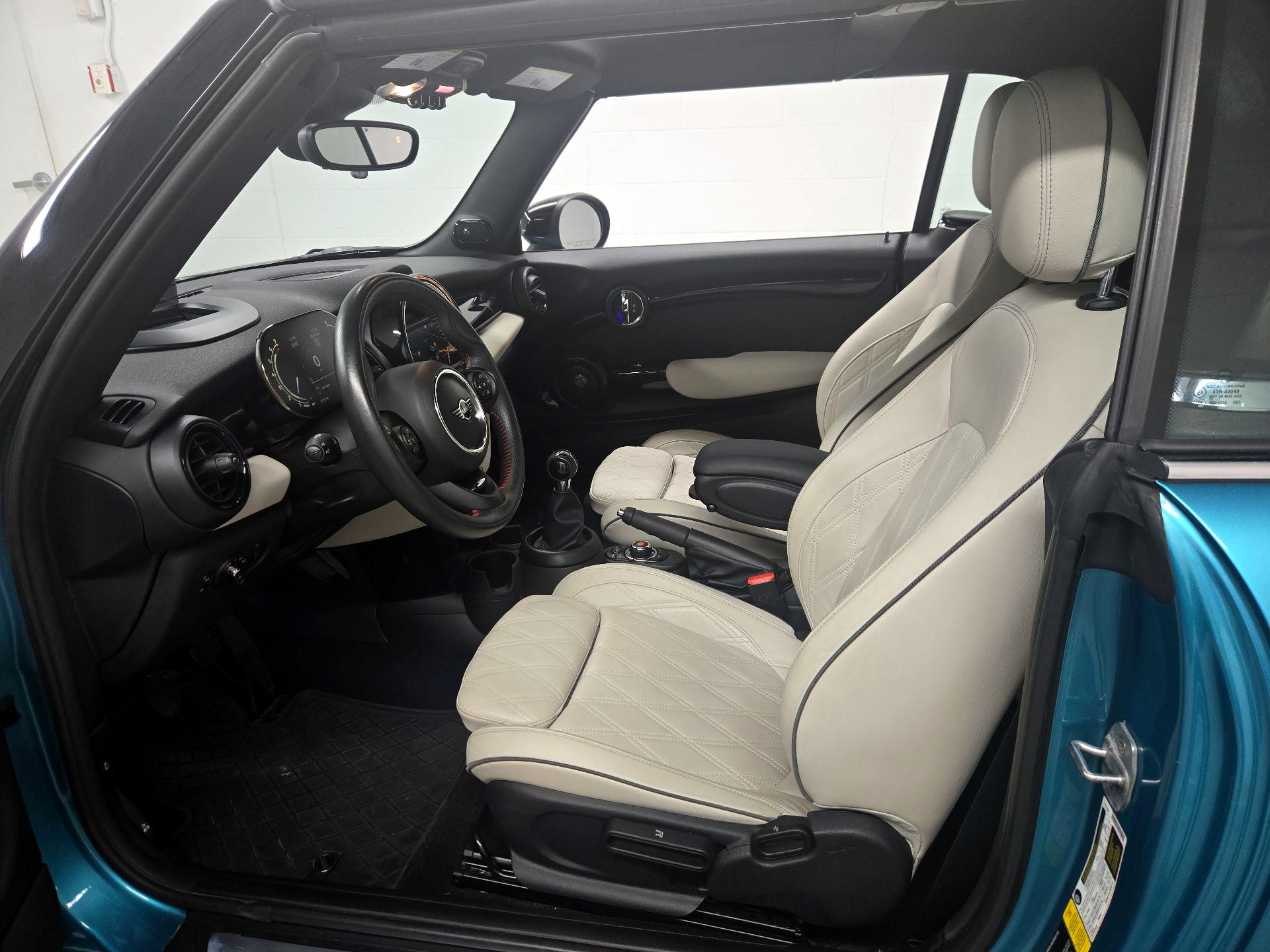 Thumbnail: 2021 MINI Cooper - 11