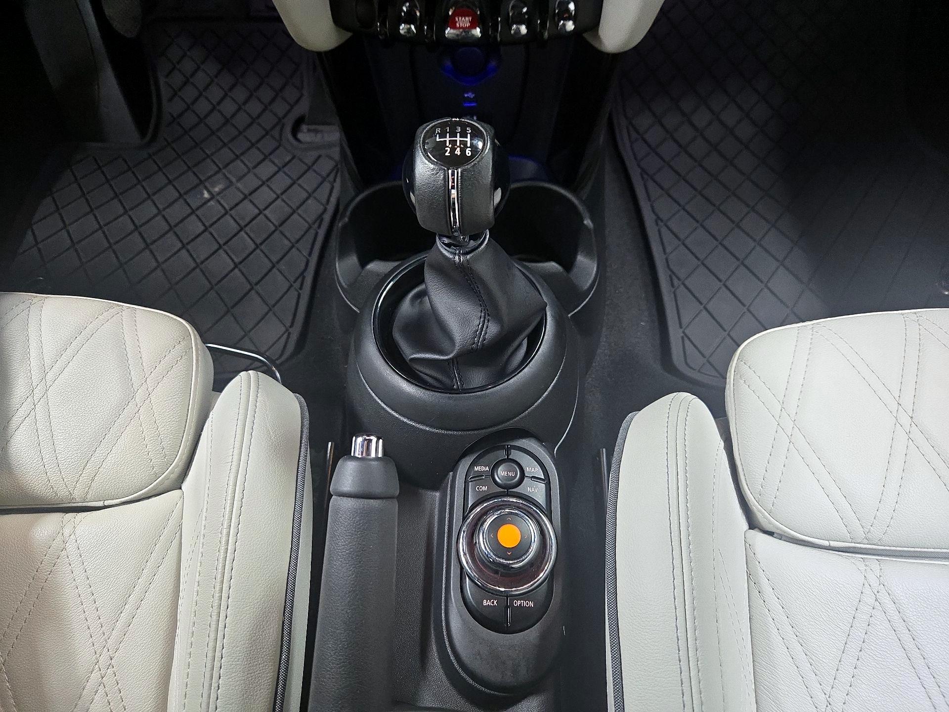 Thumbnail: 2021 MINI Cooper - 18