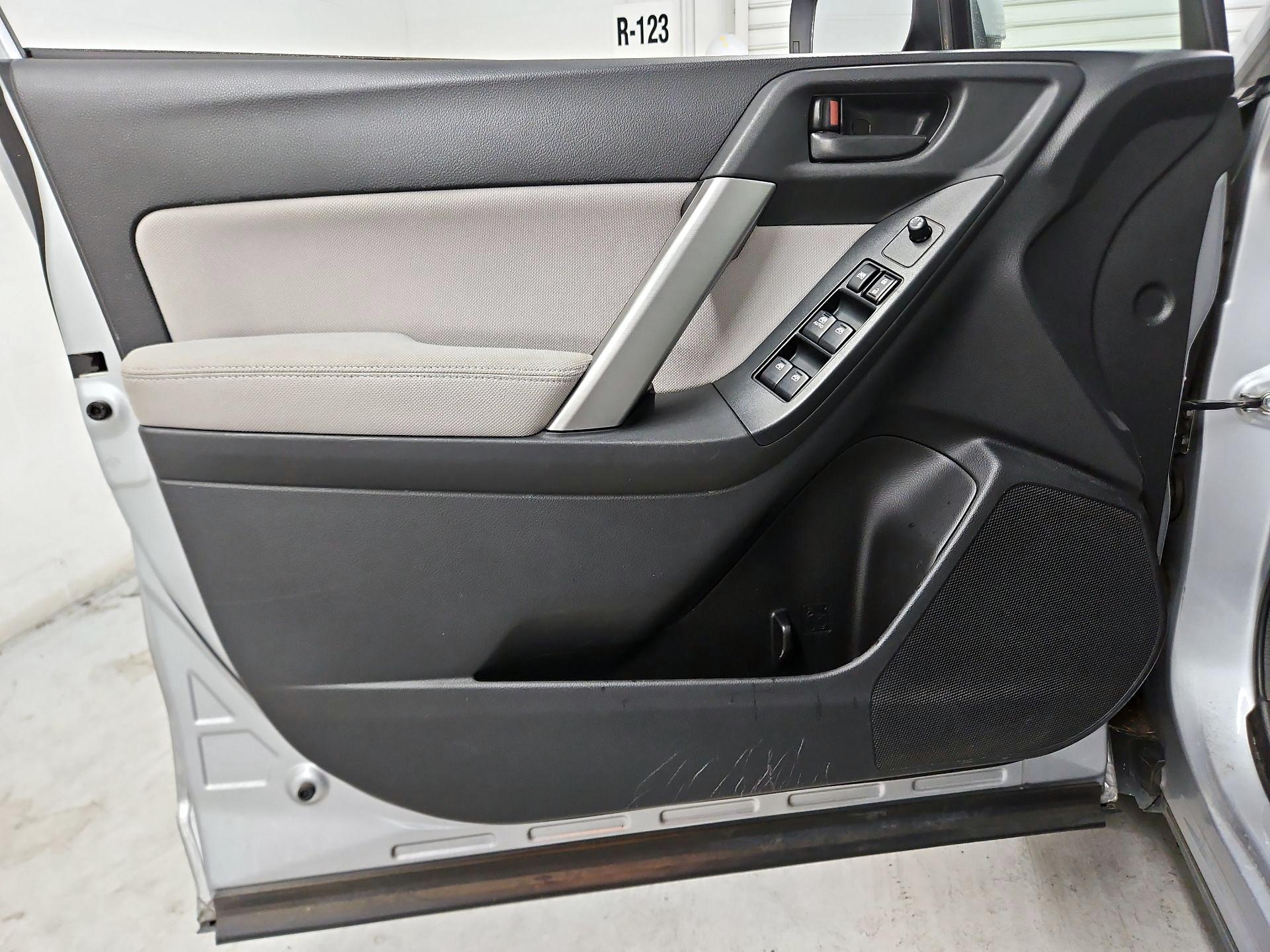 Thumbnail: 2014 Subaru Forester - 12