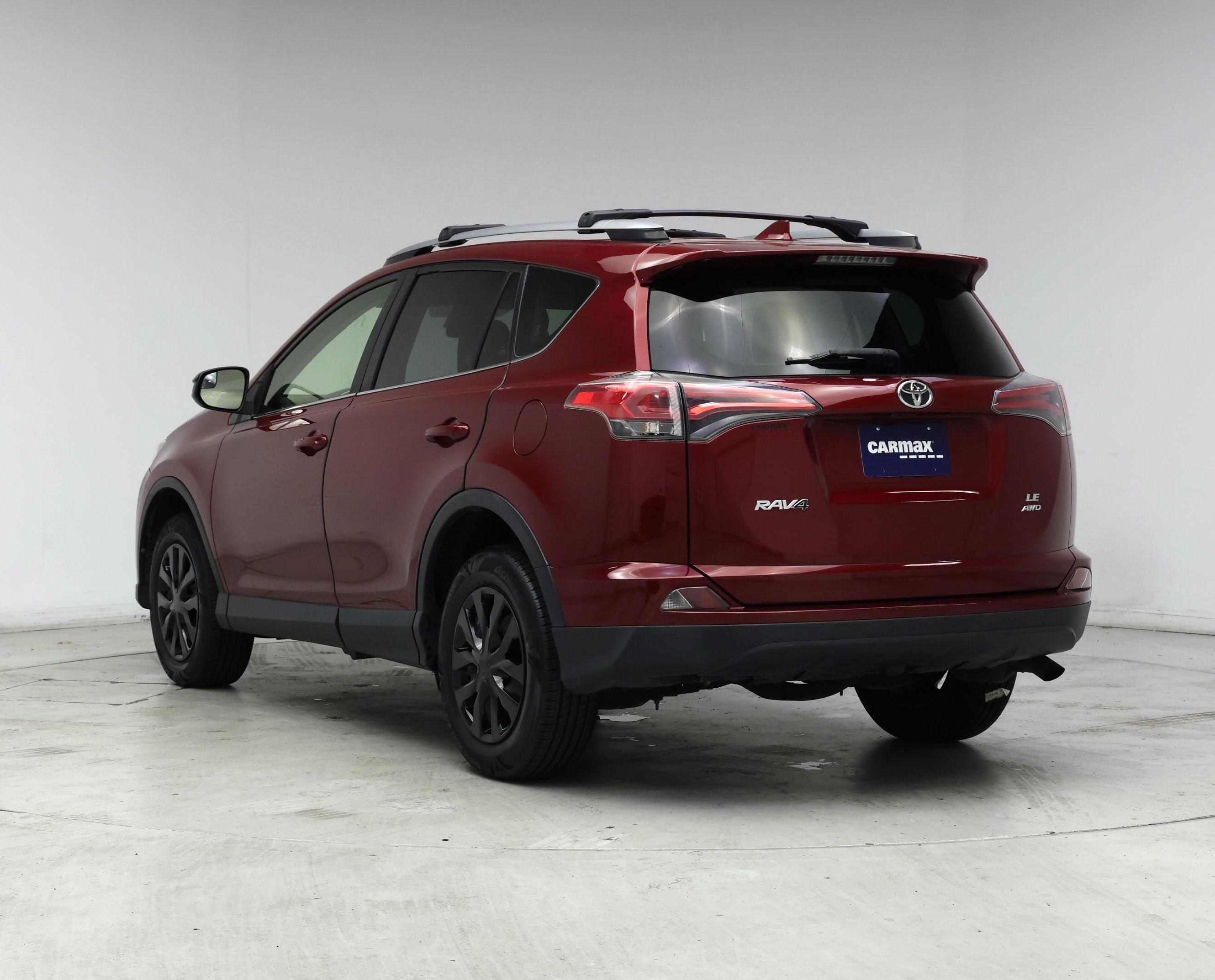 Thumbnail: 2018 Toyota RAV4 - 2
