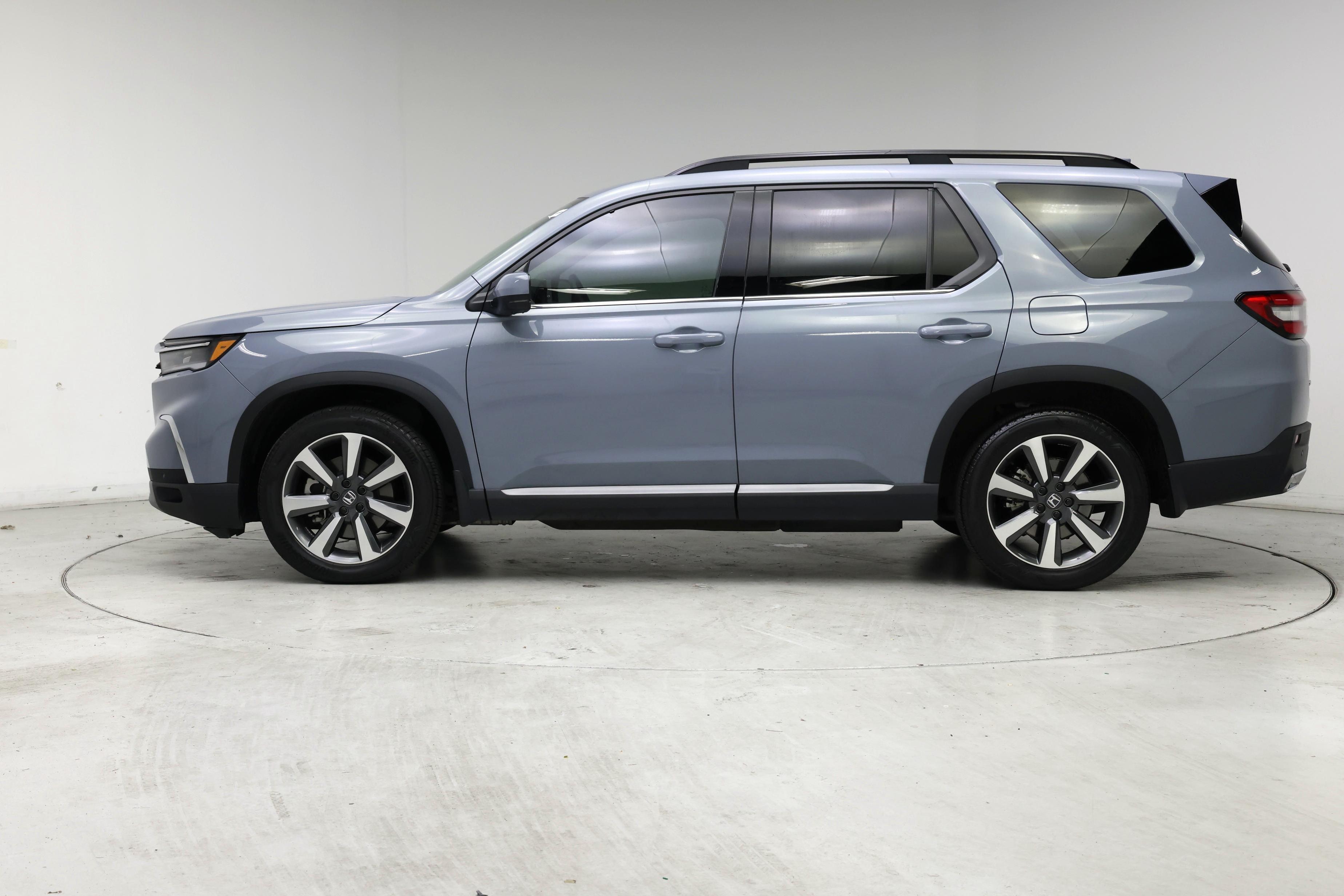 Thumbnail: 2024 Honda Pilot - 3