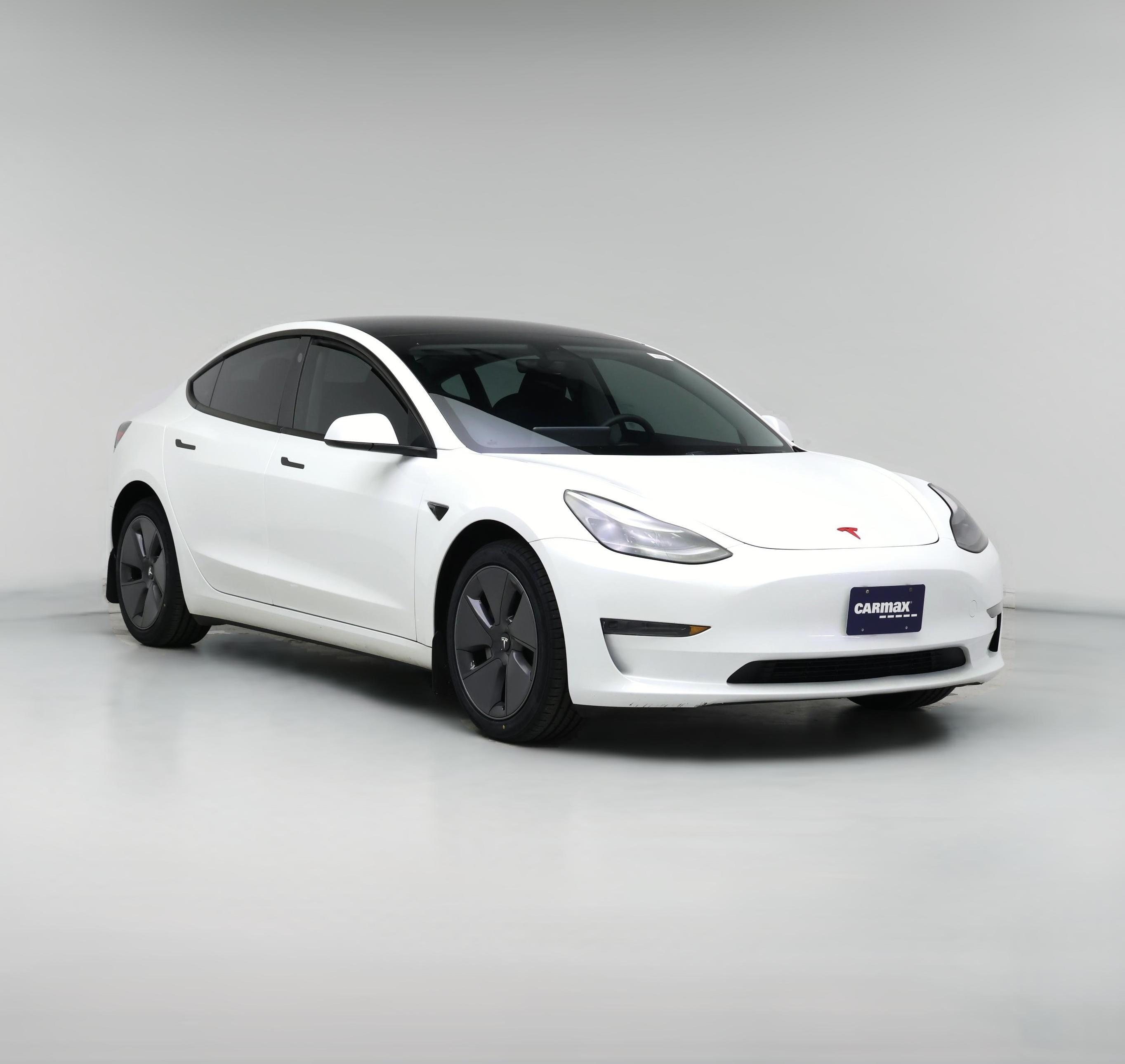 Thumbnail: 2023 Tesla Model 3 - 1