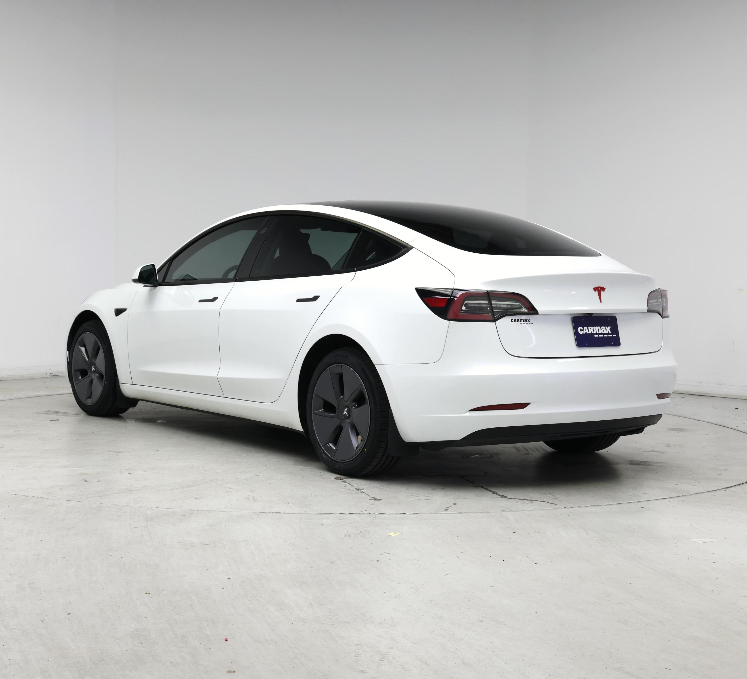 Thumbnail: 2023 Tesla Model 3 - 2