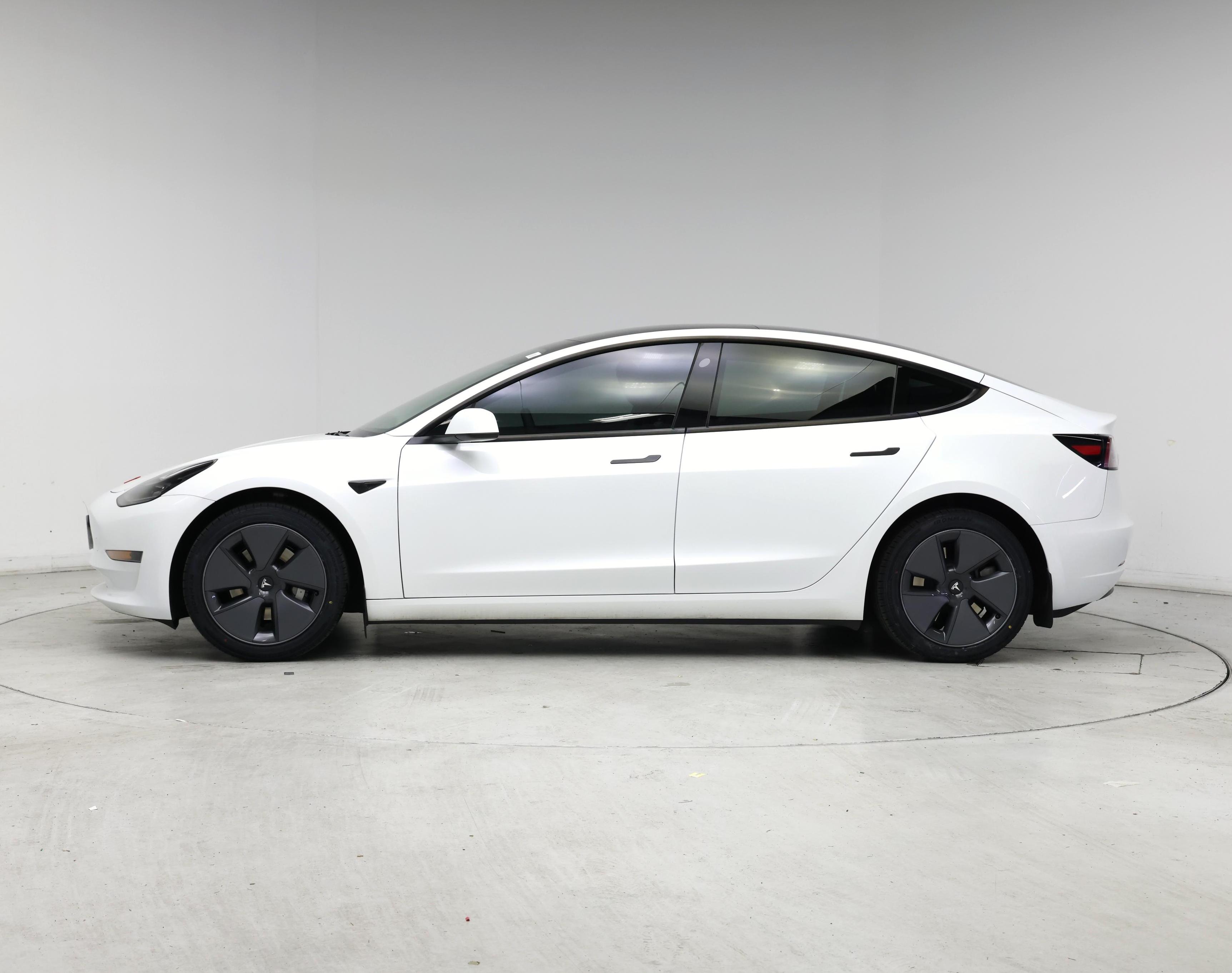Thumbnail: 2023 Tesla Model 3 - 3