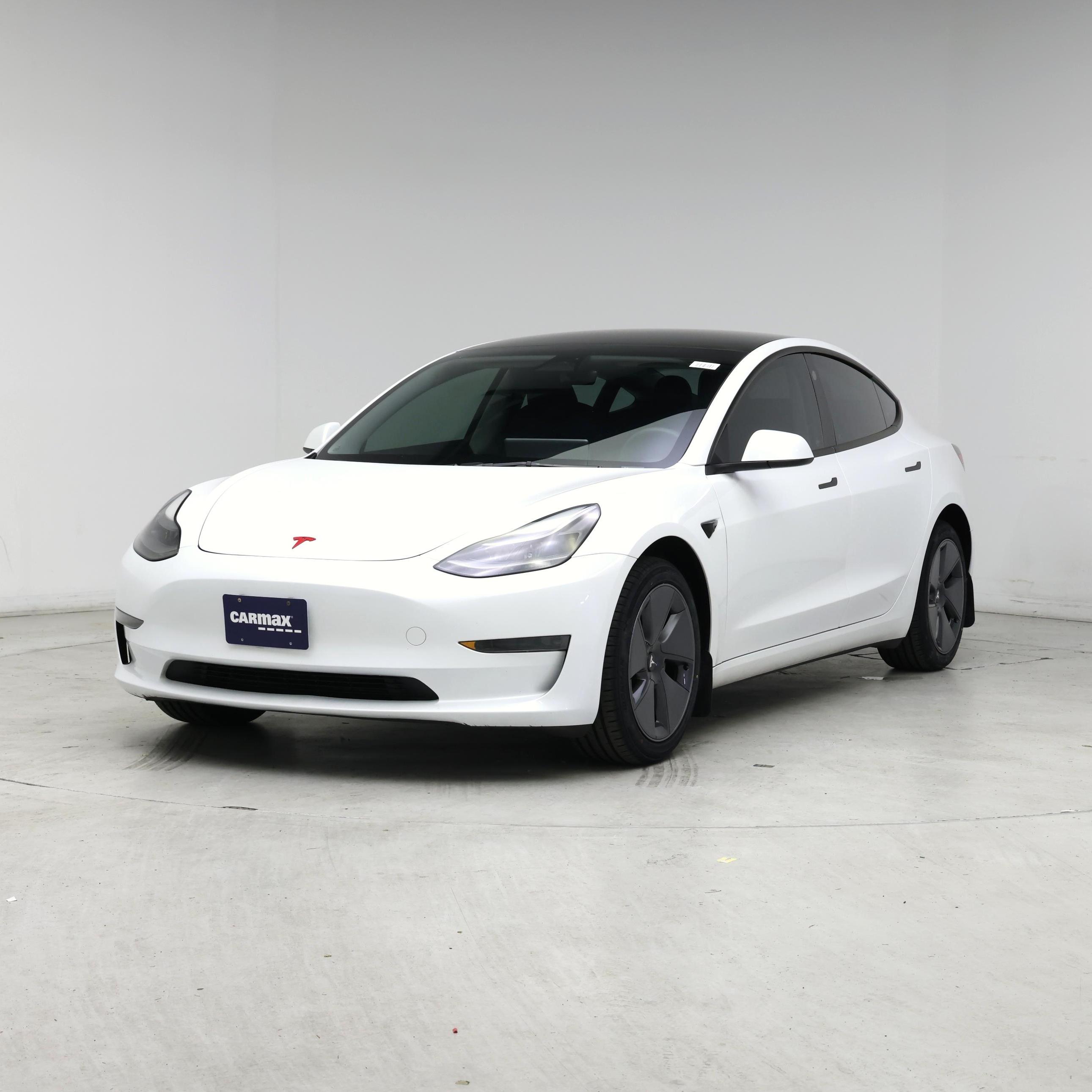 Thumbnail: 2023 Tesla Model 3 - 4