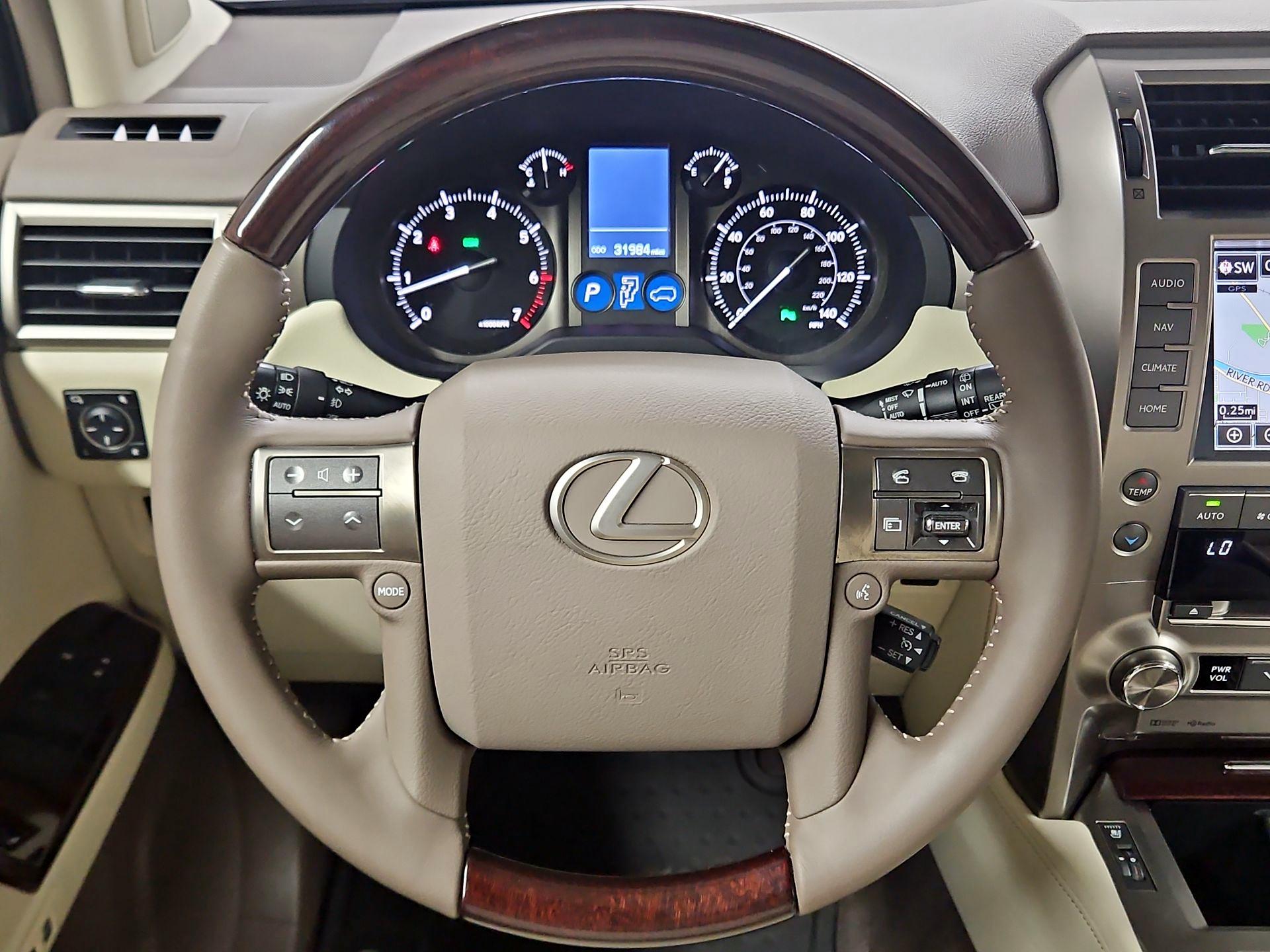Thumbnail: 2014 Lexus GX - 10