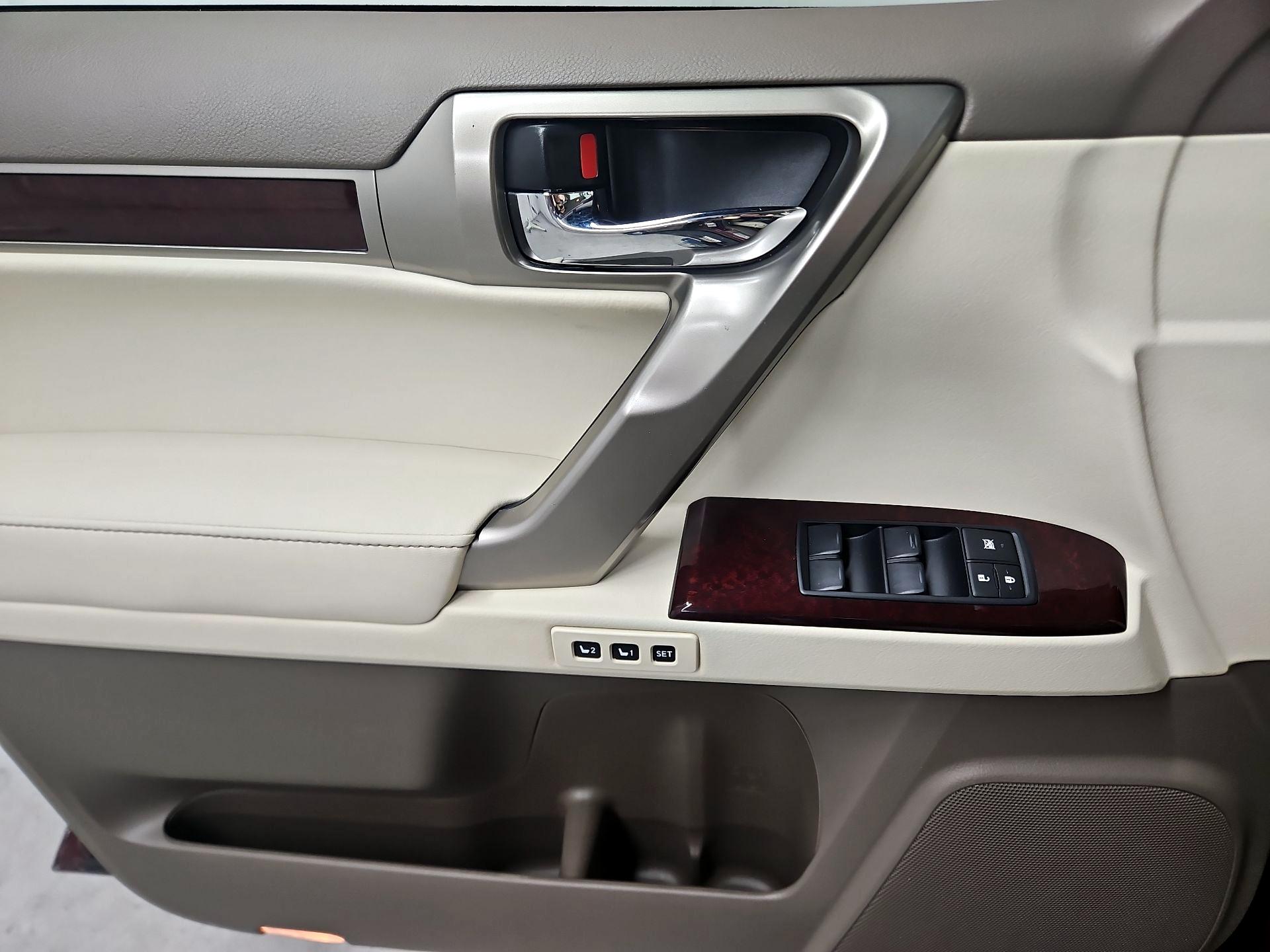 Thumbnail: 2014 Lexus GX - 12