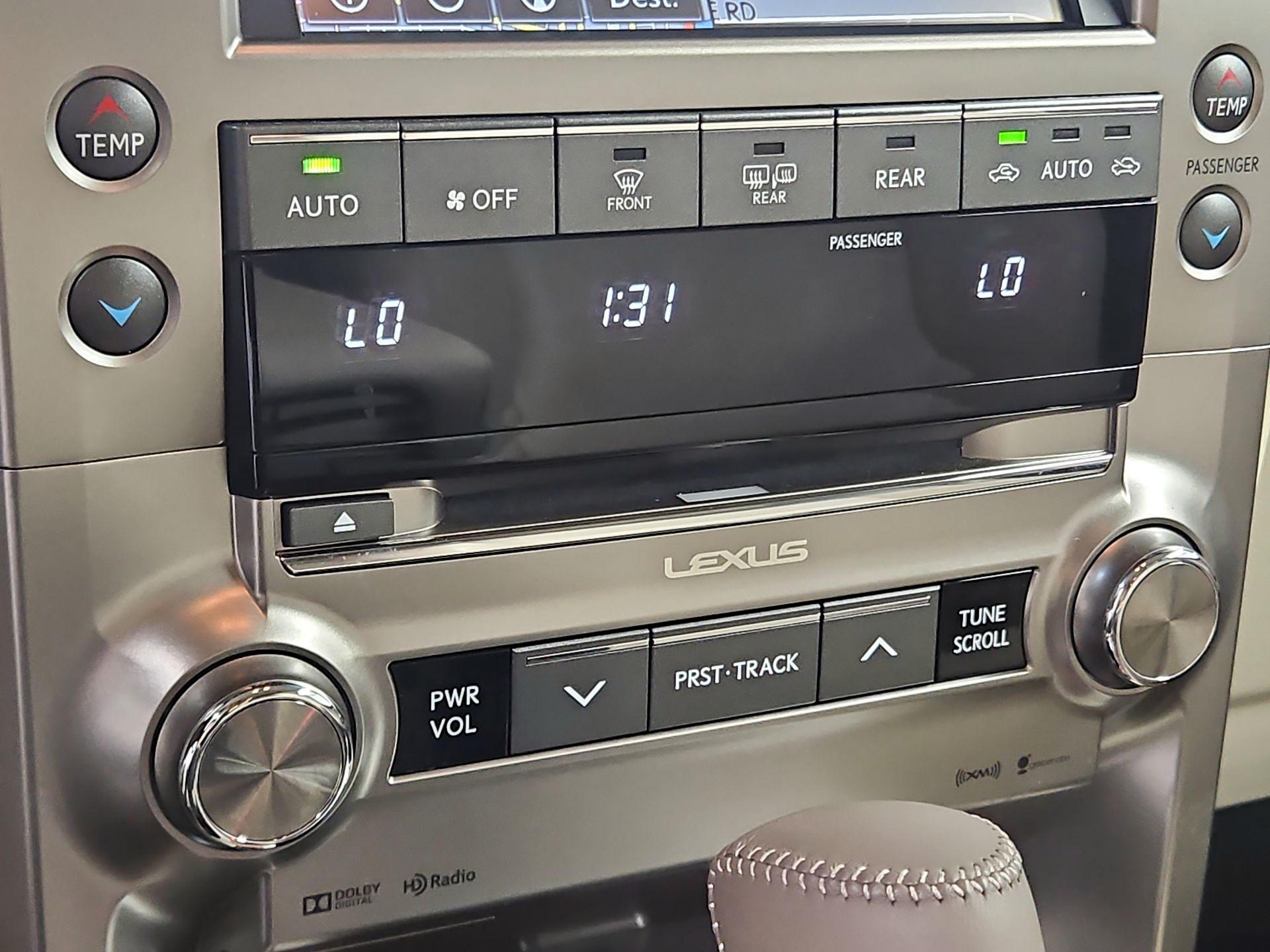 Thumbnail: 2014 Lexus GX - 17