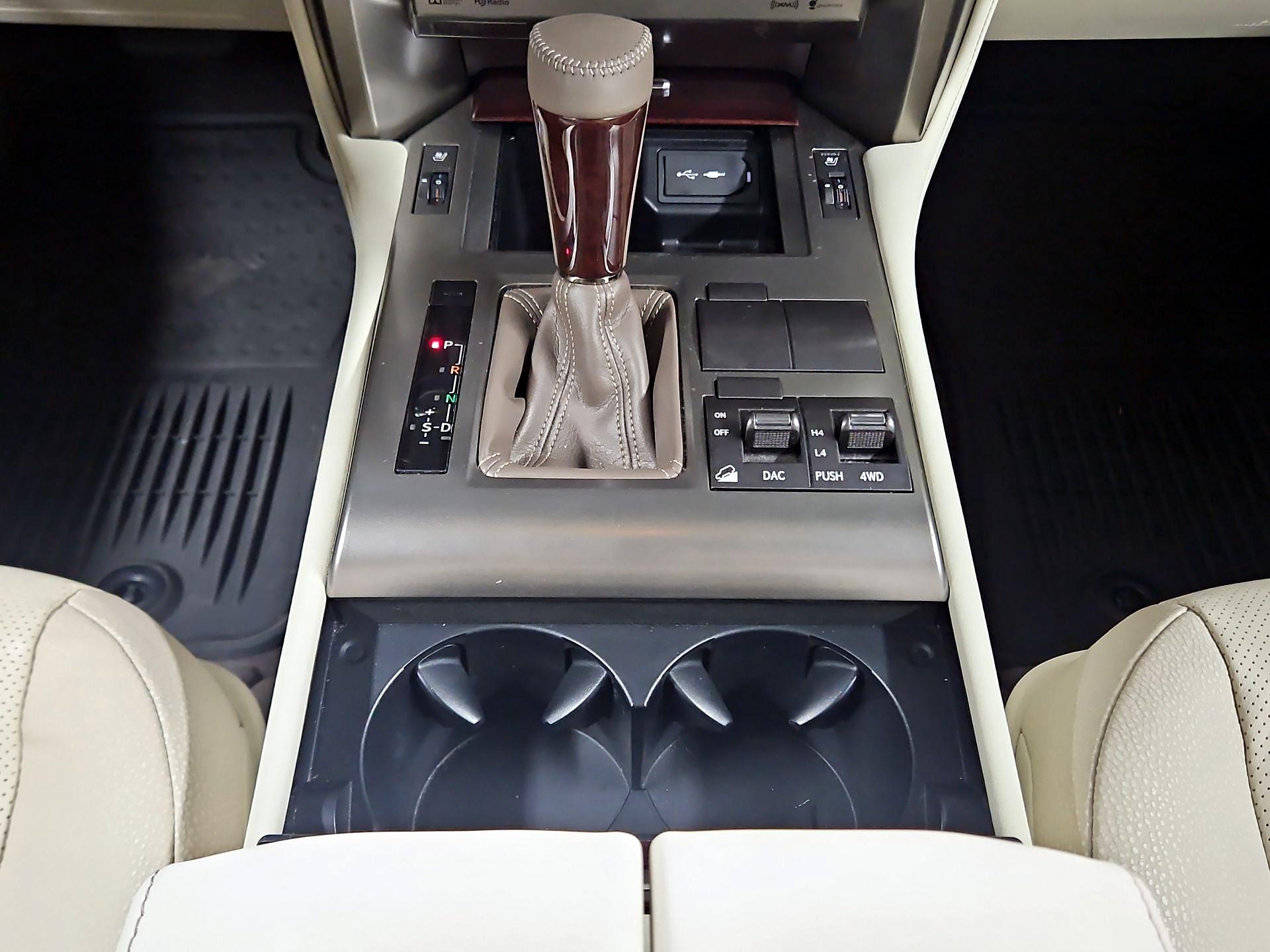 Thumbnail: 2014 Lexus GX - 18