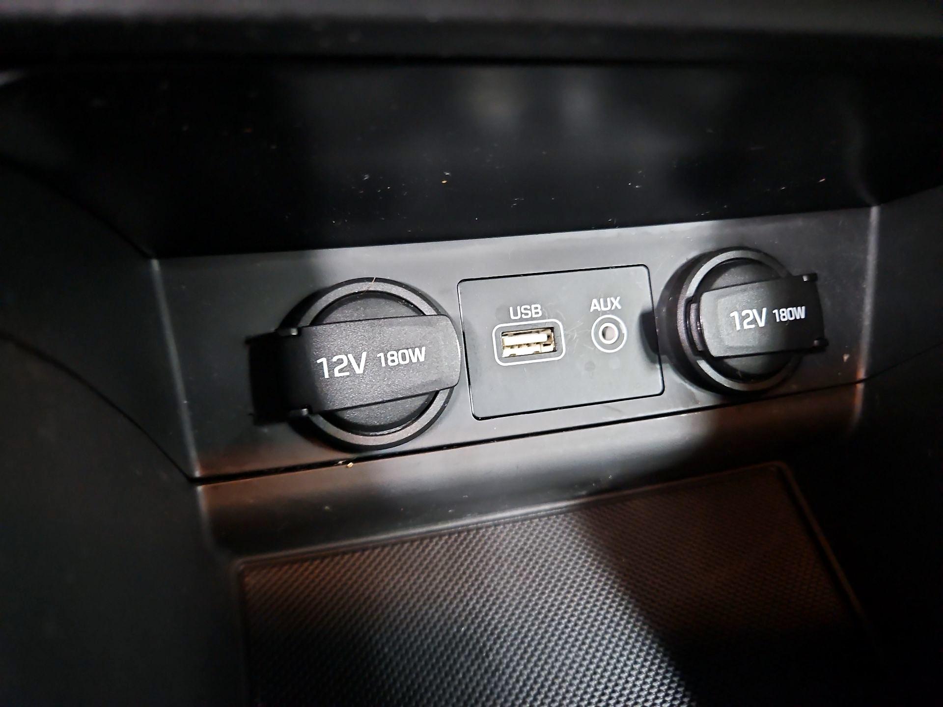 Thumbnail: 2015 Hyundai Sonata - 18
