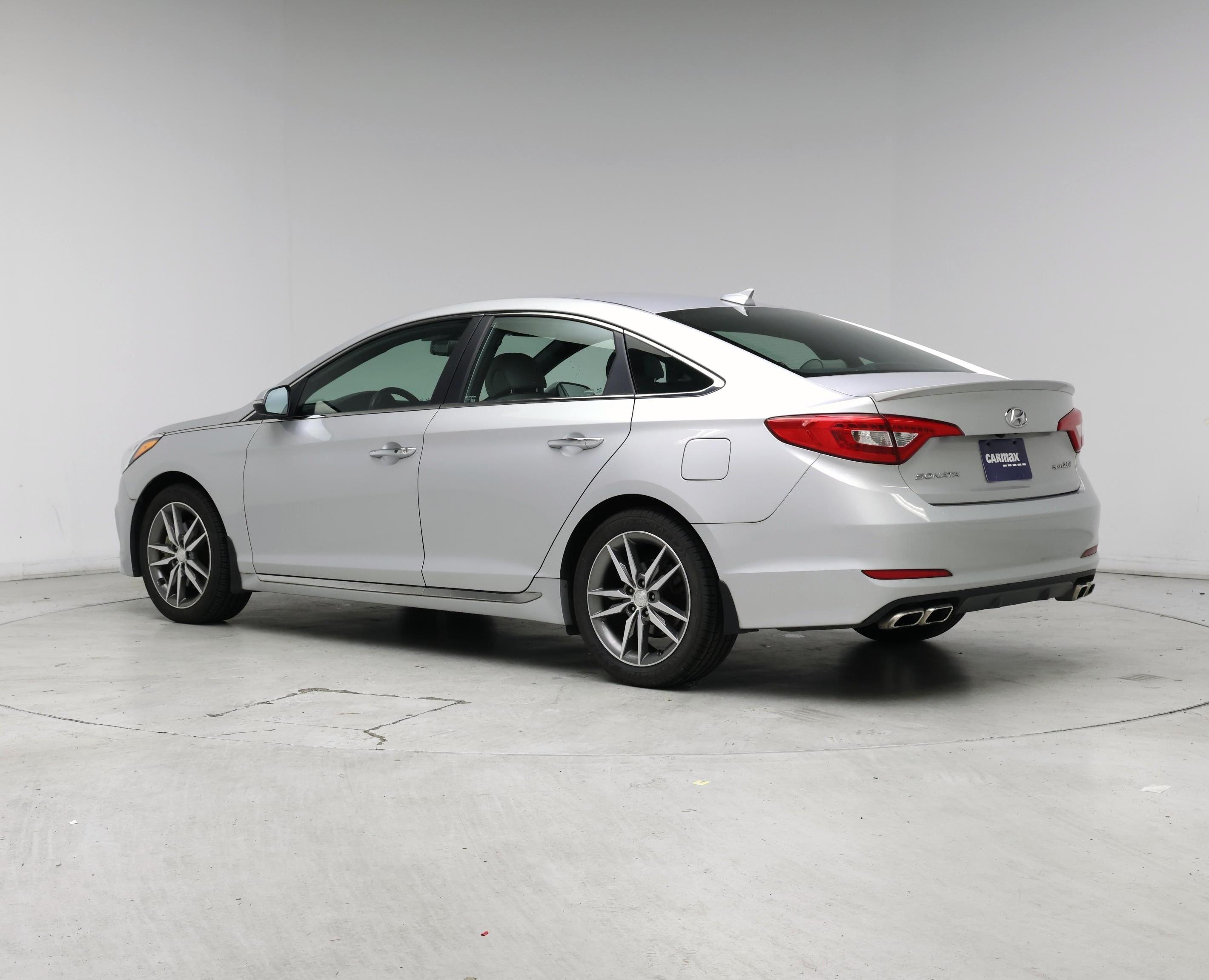 Thumbnail: 2015 Hyundai Sonata - 2
