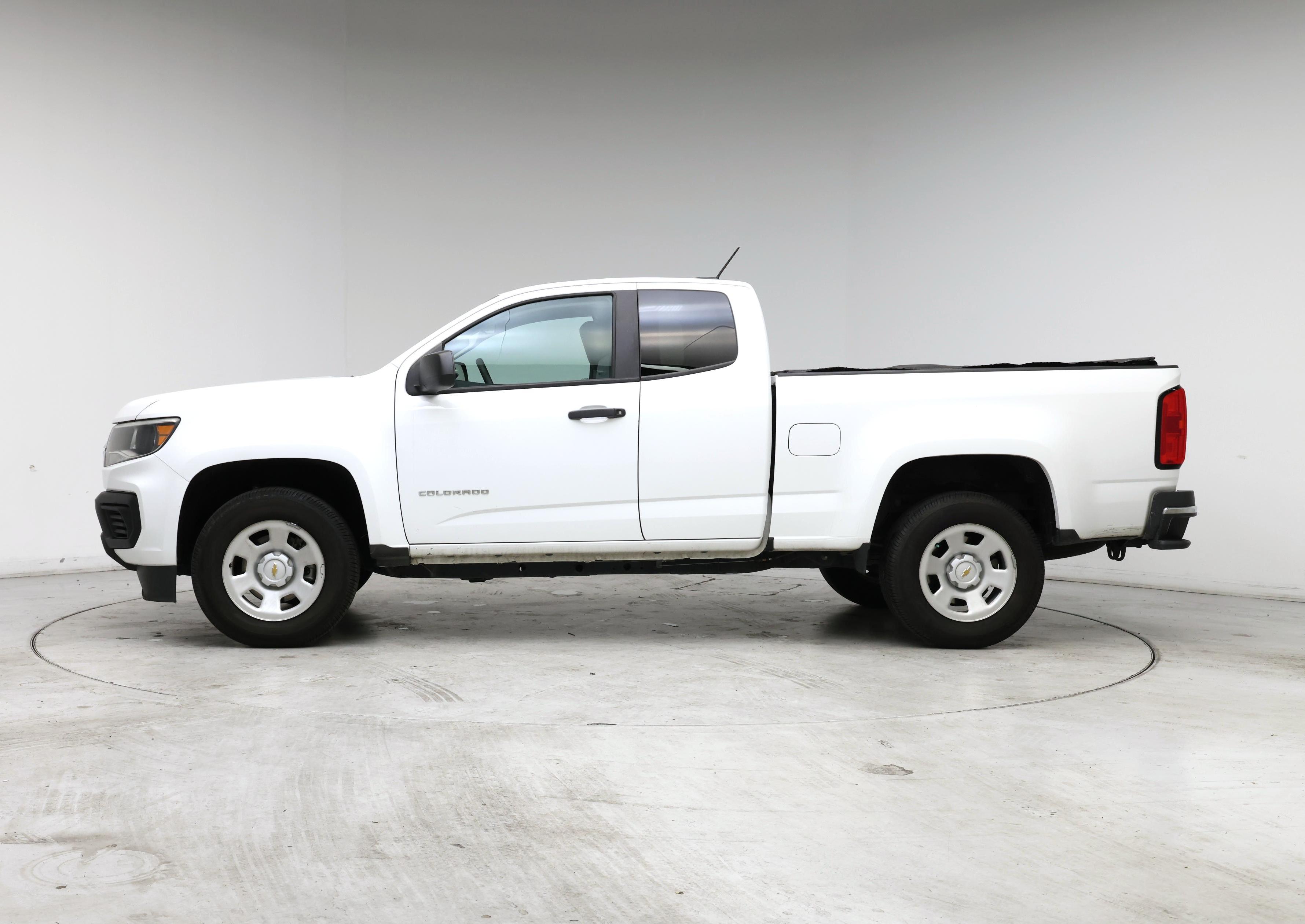 Thumbnail: 2021 Chevrolet Colorado - 3