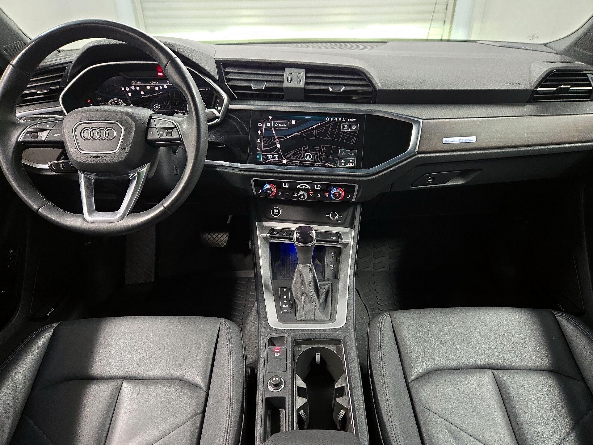 Thumbnail: 2024 Audi Q3 - 9