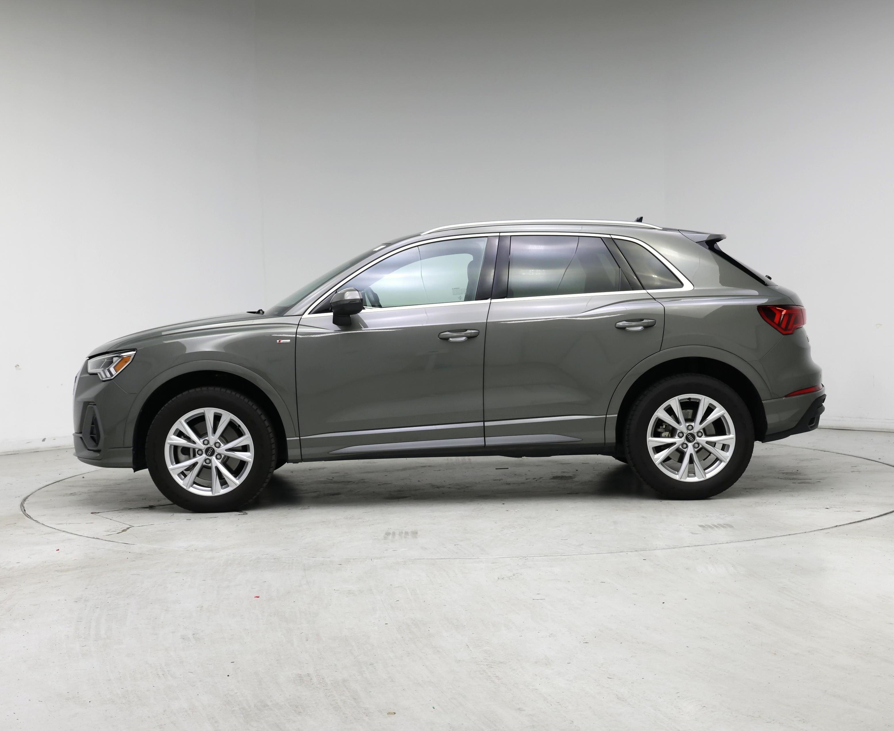 Thumbnail: 2024 Audi Q3 - 3