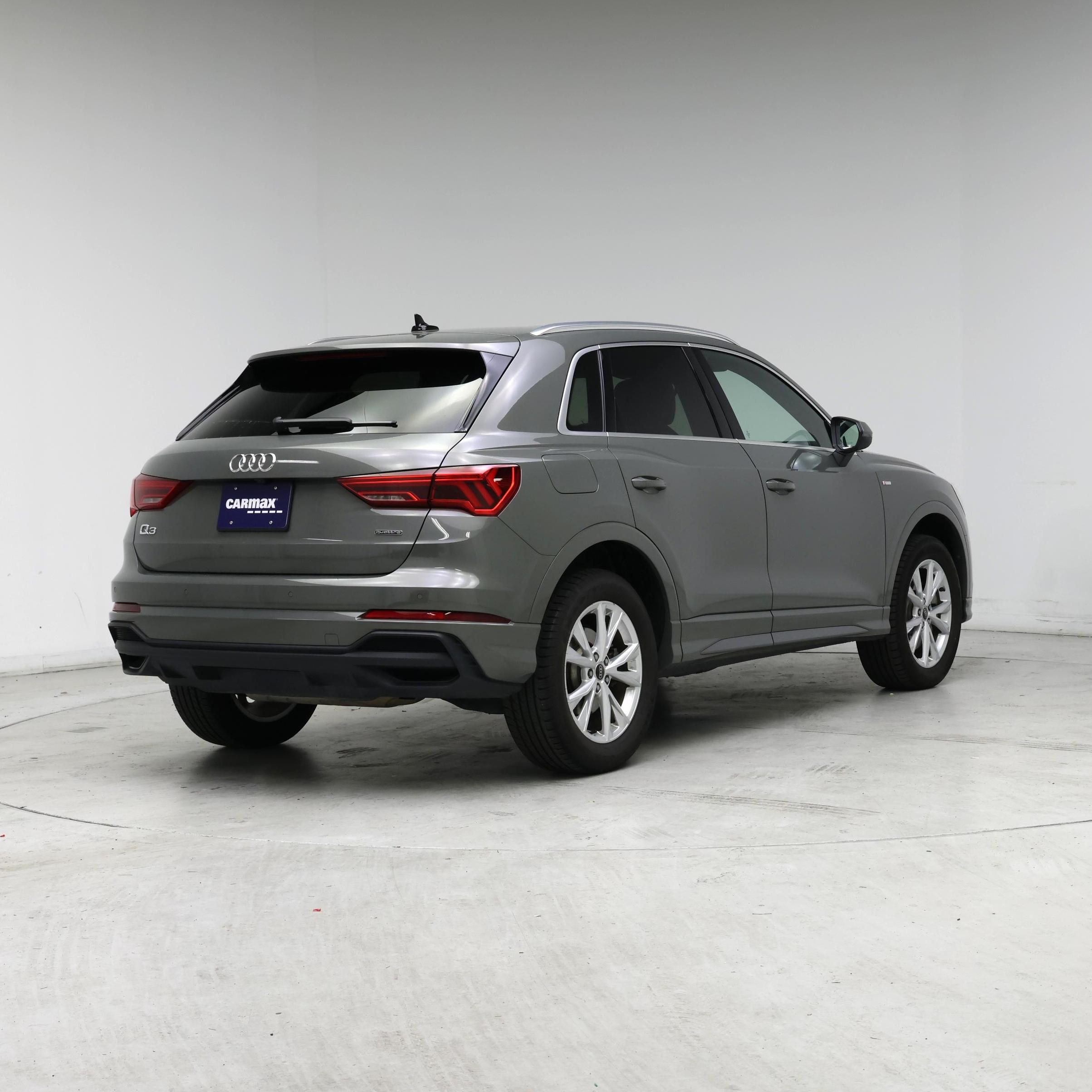 Thumbnail: 2024 Audi Q3 - 8
