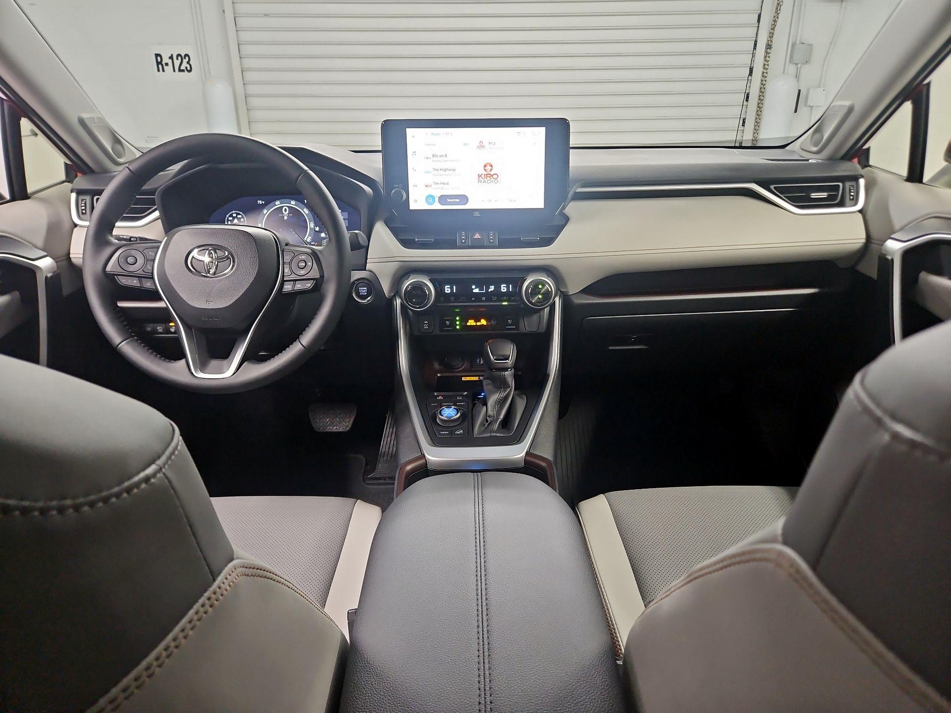 Thumbnail: 2025 Toyota RAV4 - 9