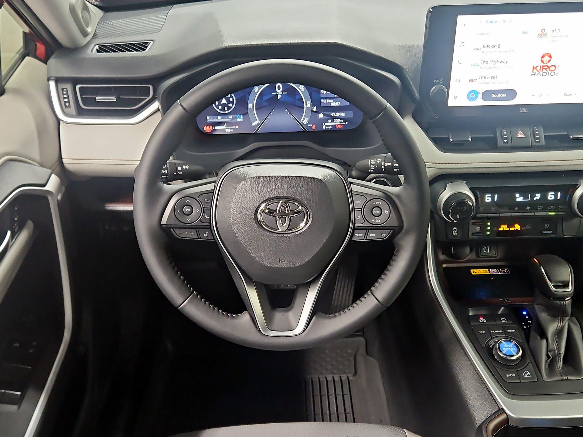 Thumbnail: 2025 Toyota RAV4 - 10