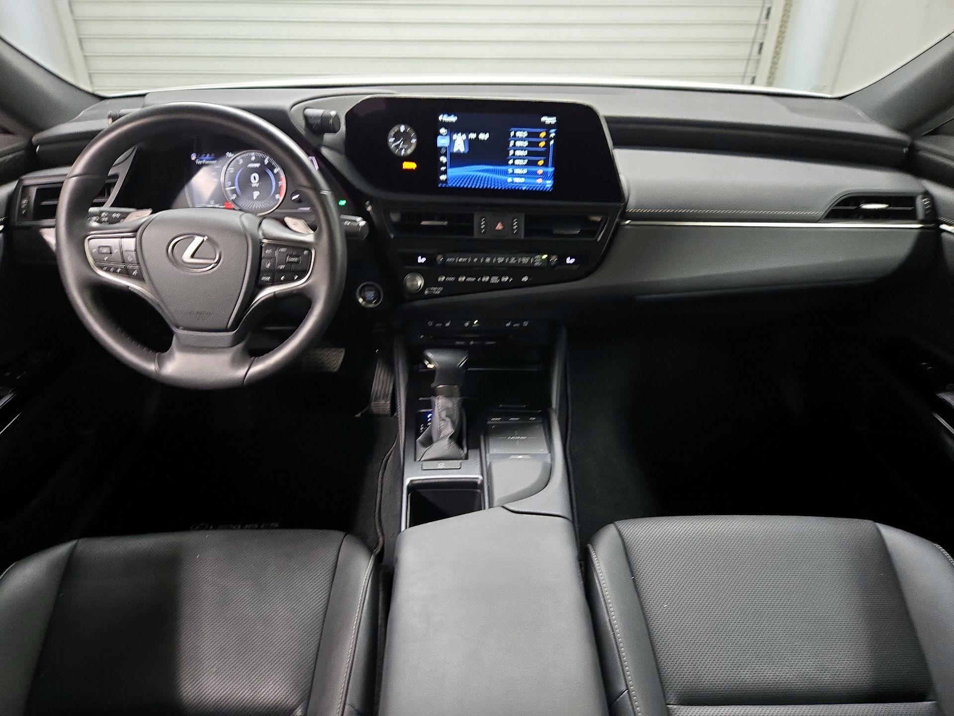 Thumbnail: 2022 Lexus ES - 9