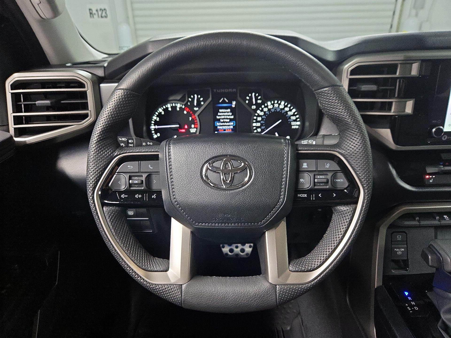 Thumbnail: 2024 Toyota Tundra - 10