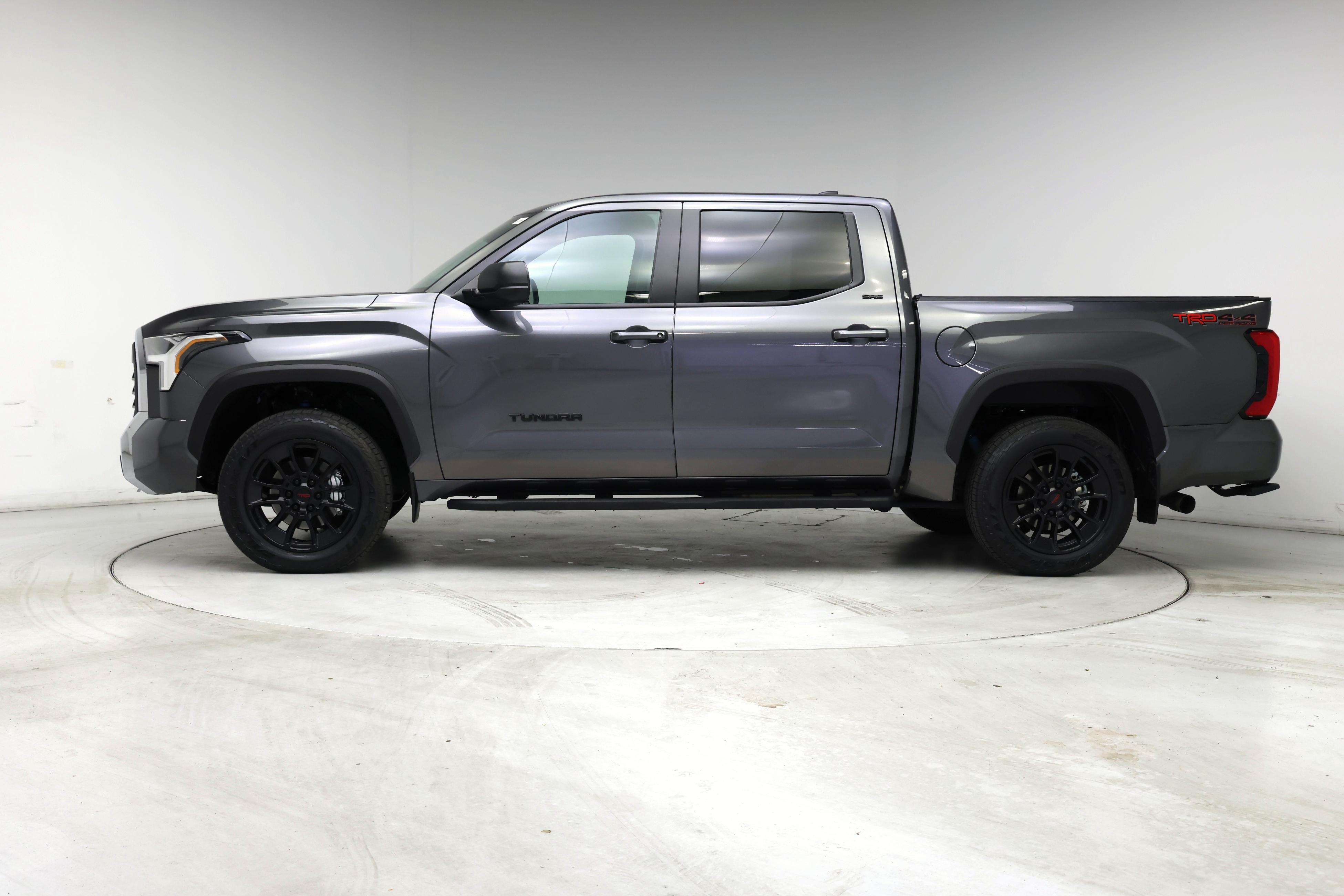 Thumbnail: 2024 Toyota Tundra - 3