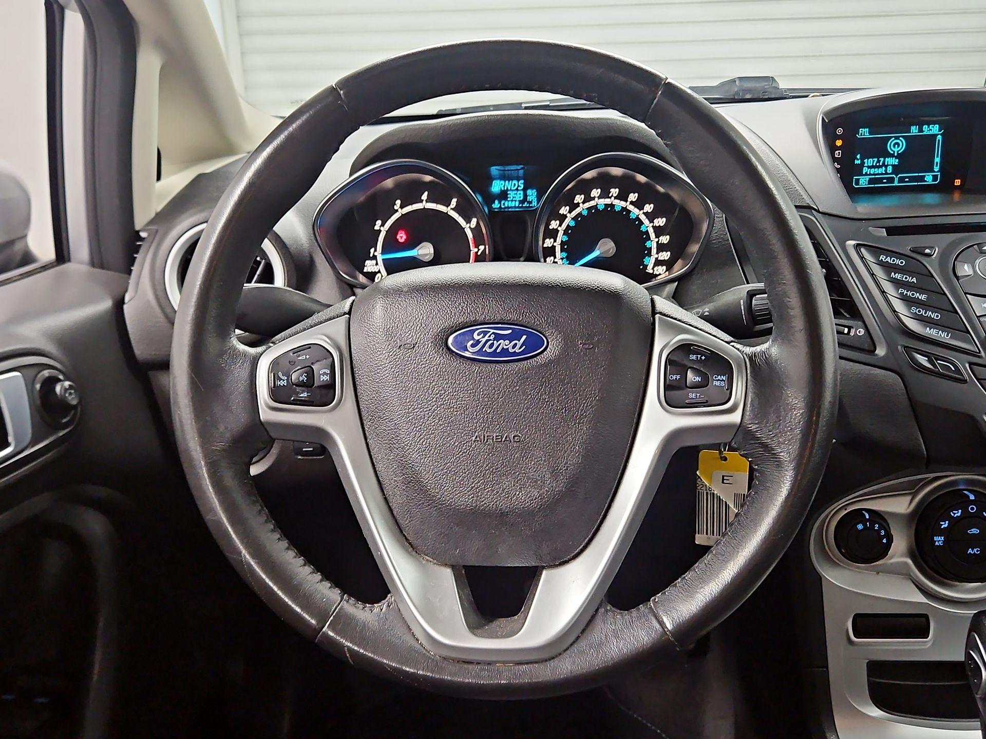 Thumbnail: 2016 Ford Fiesta - 10
